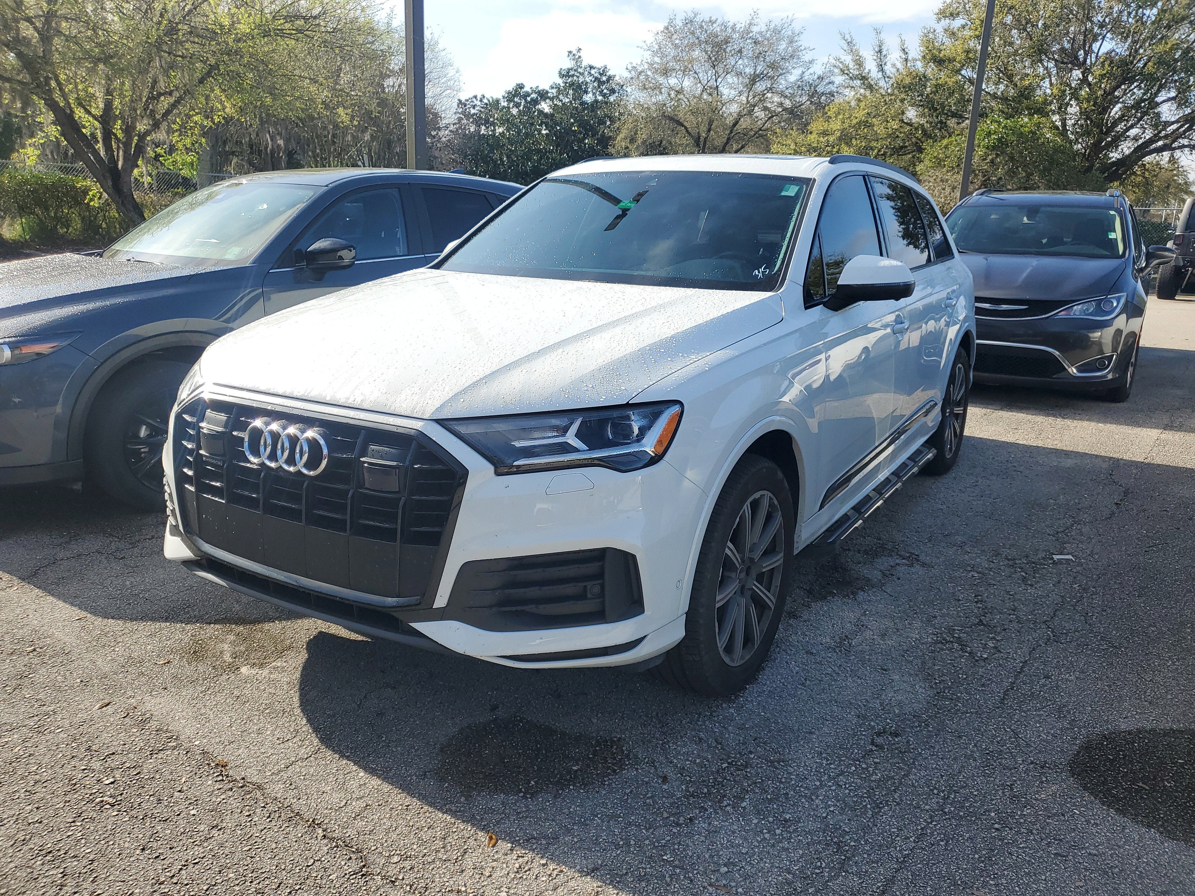 2022 Audi Q7 Premium Plus