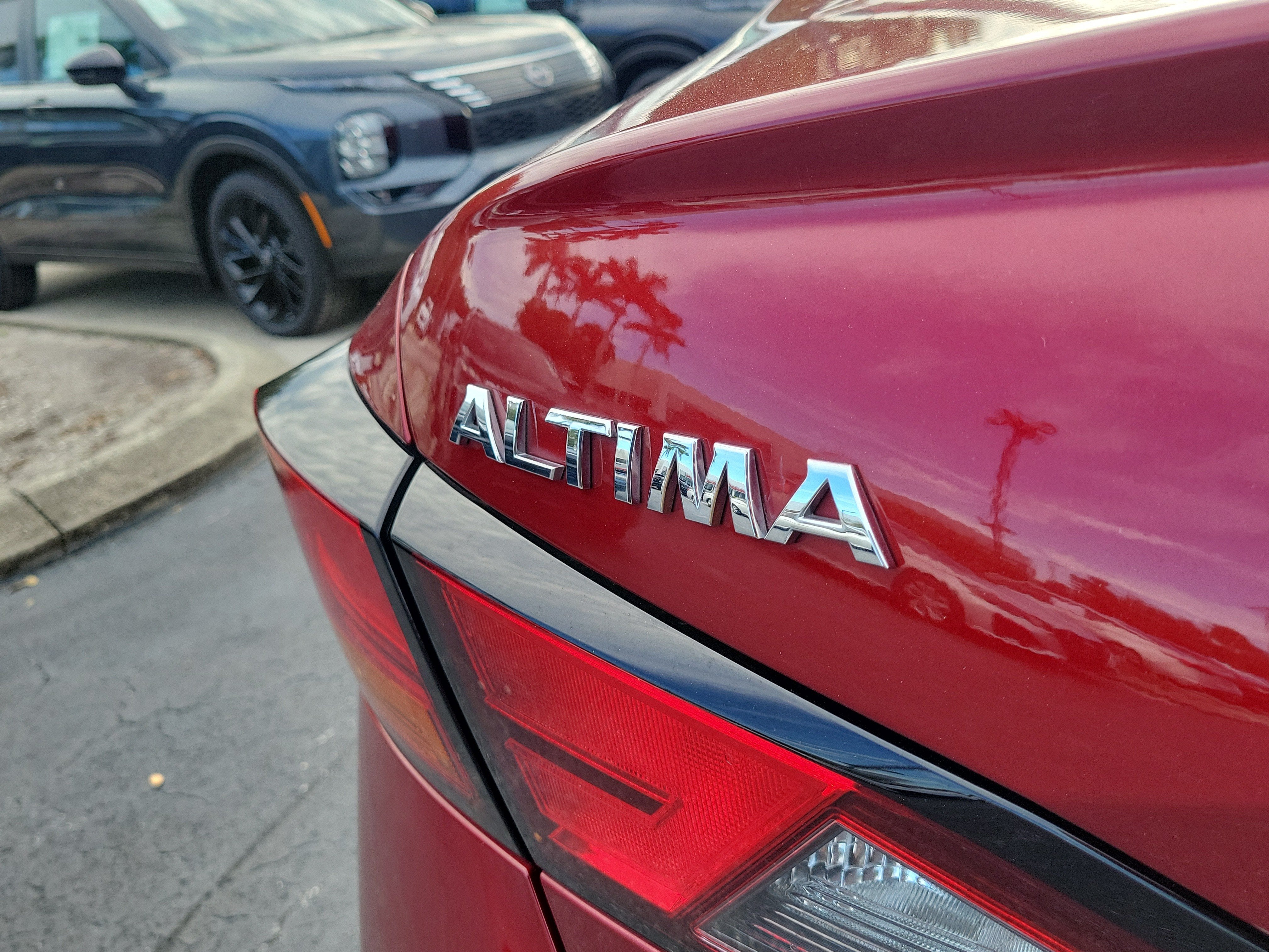 2022 Nissan Altima 2.5 SR