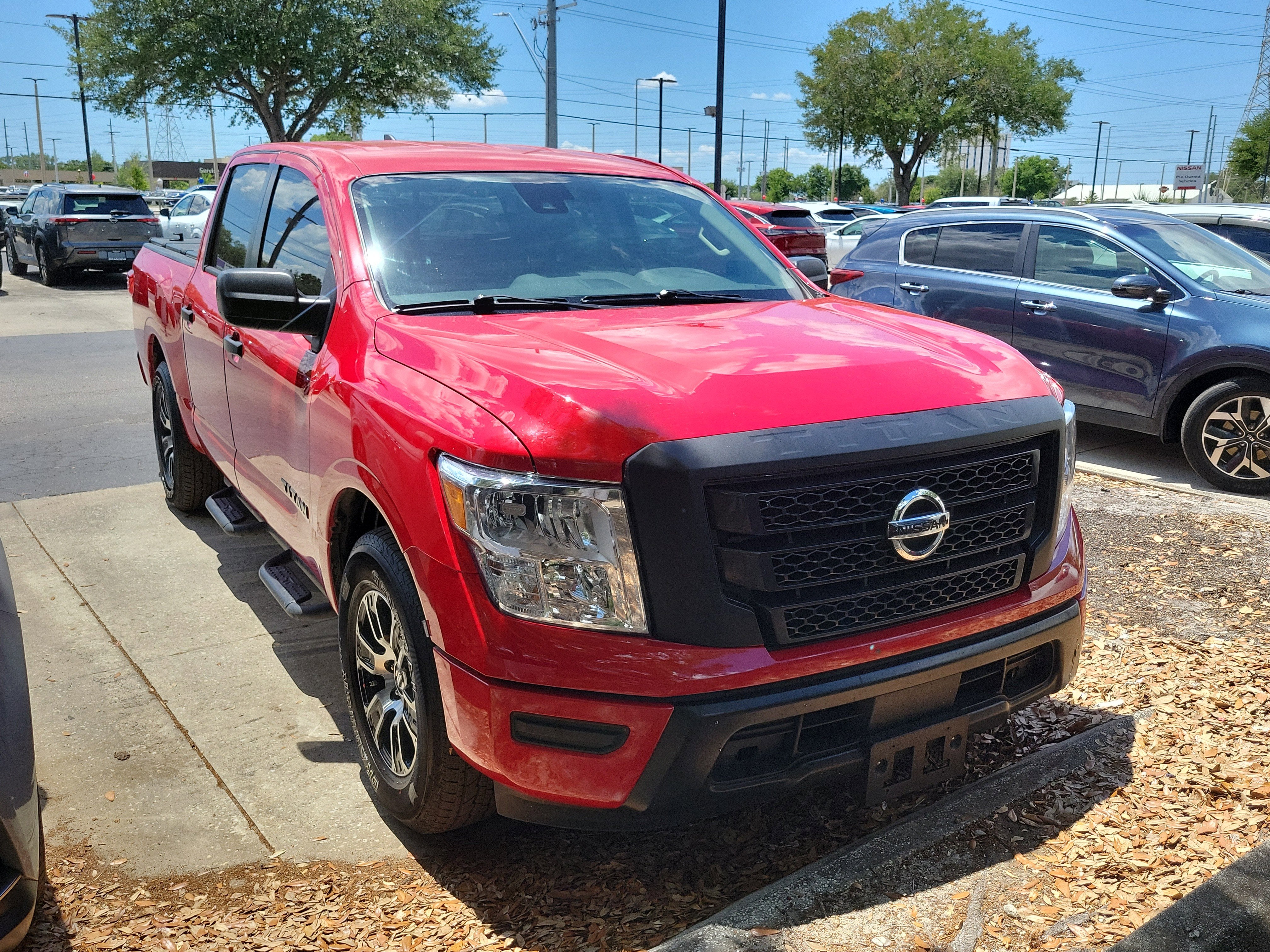 2022 Nissan Titan SV