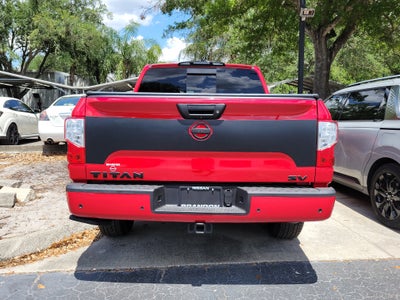 2022 Nissan Titan SV