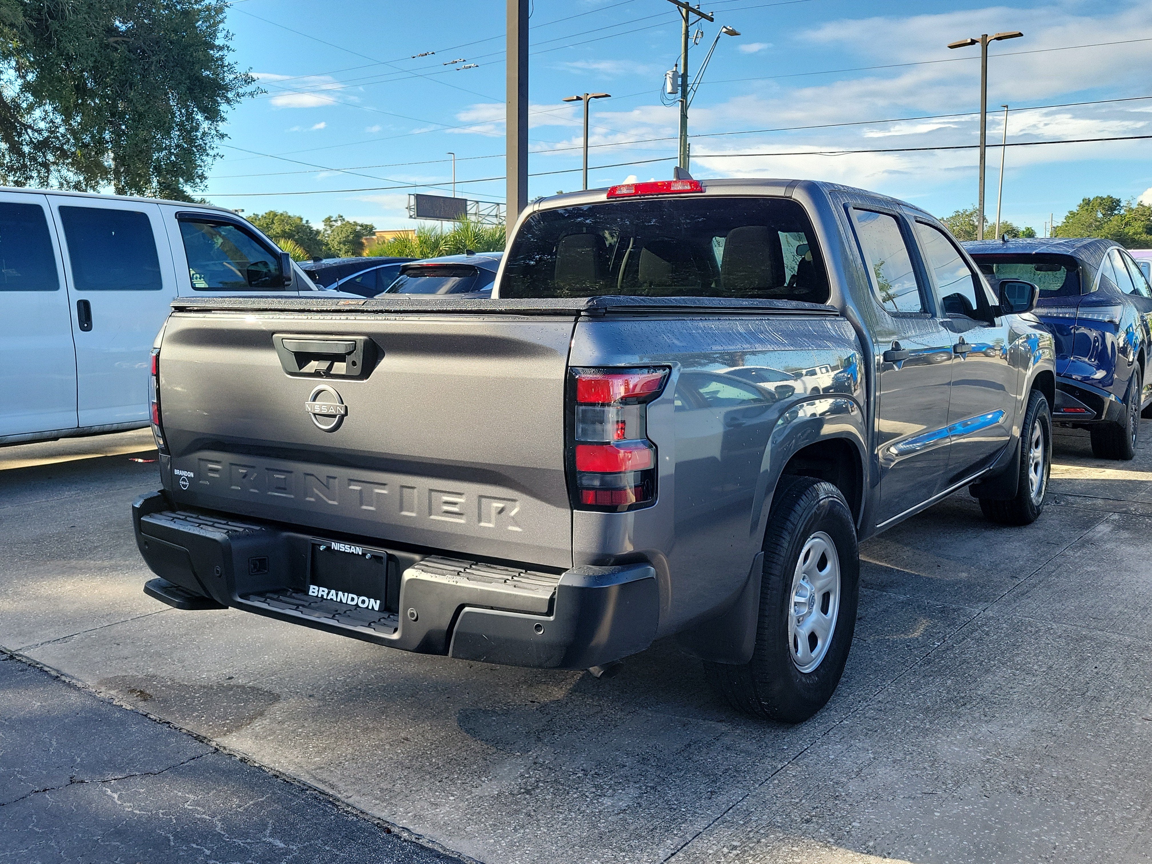 2023 Nissan Frontier S