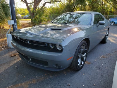 2017 Dodge Challenger SXT Plus