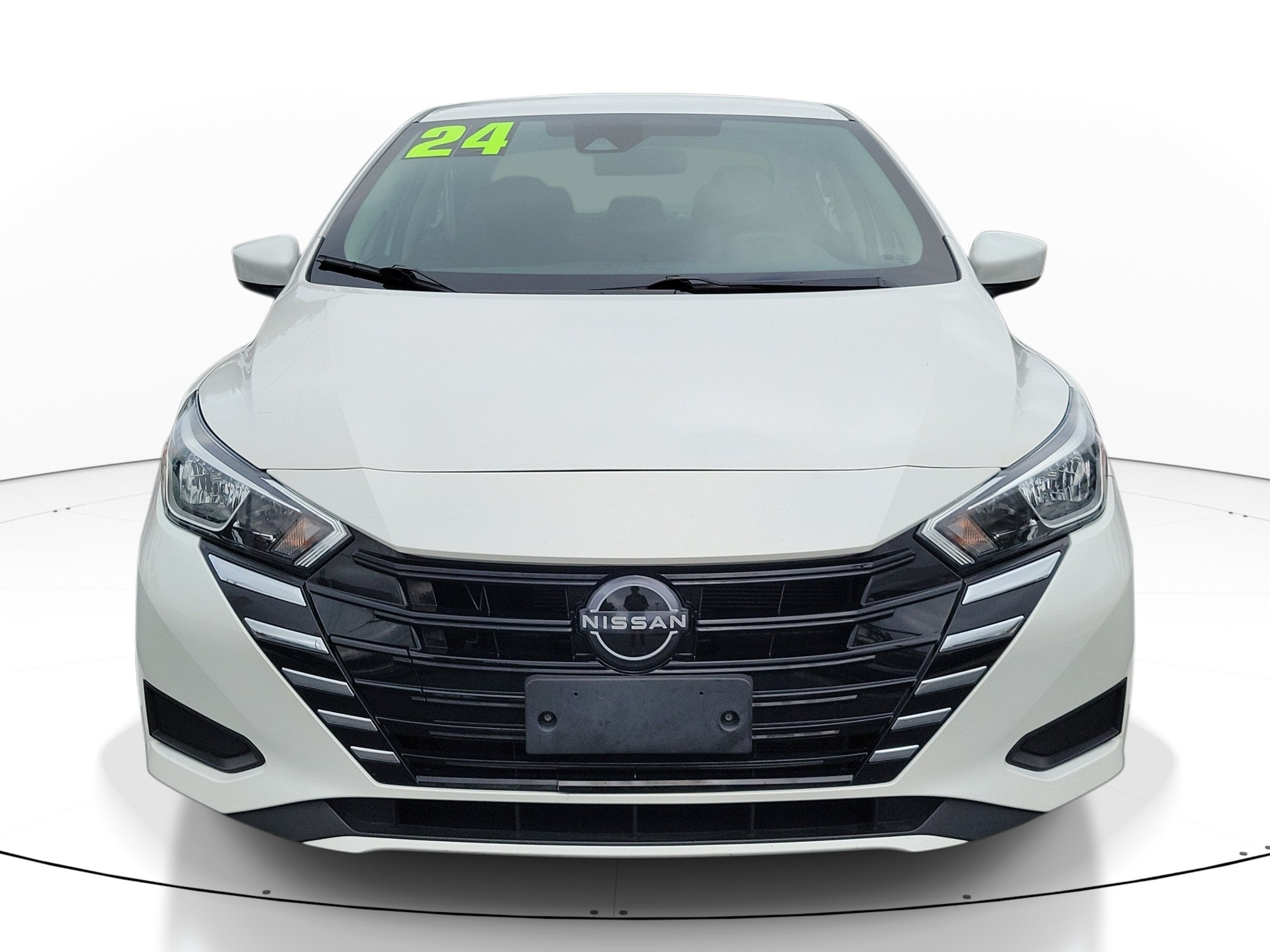 2024 Nissan Versa SV