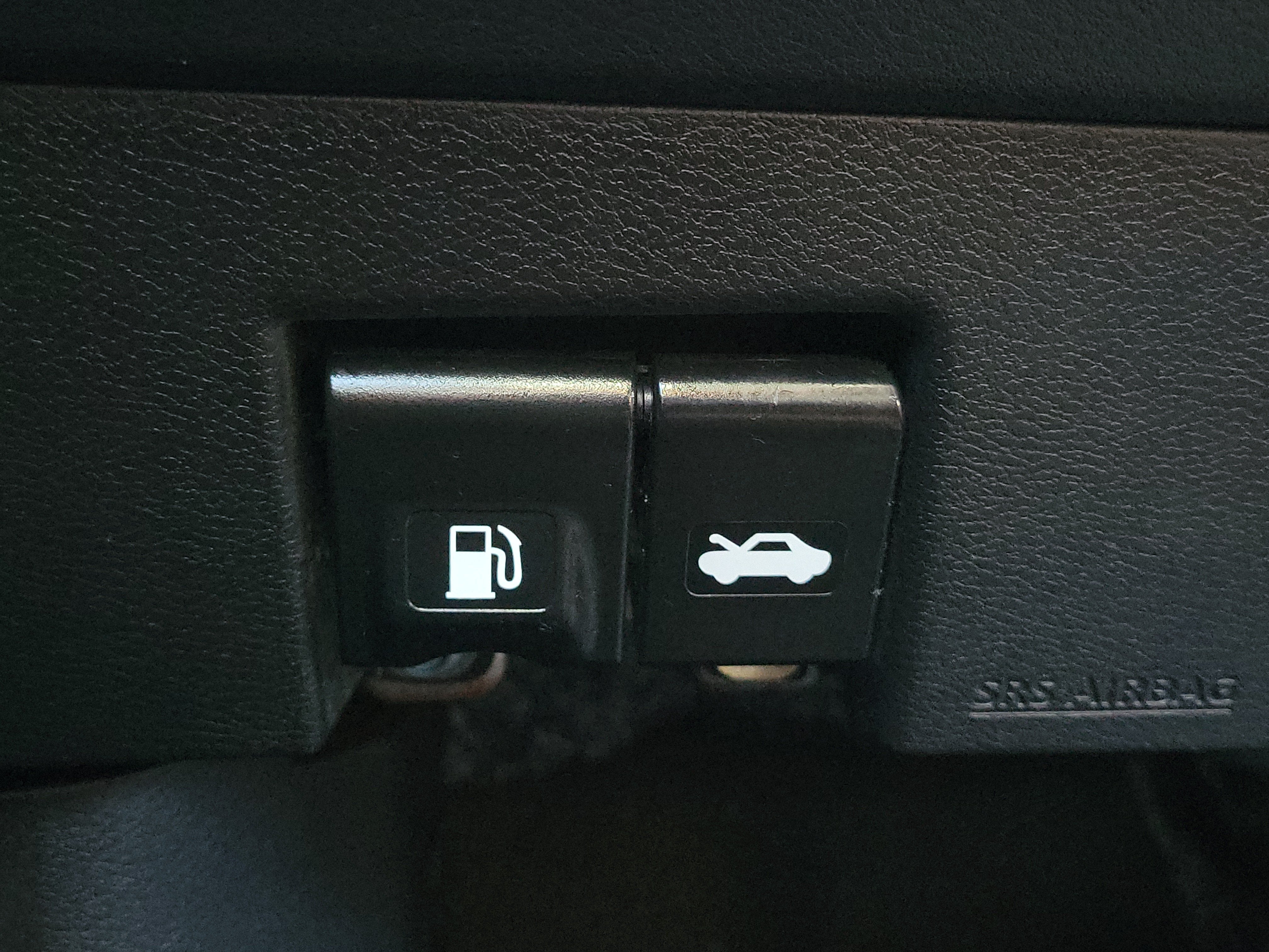 2023 Nissan Versa SV