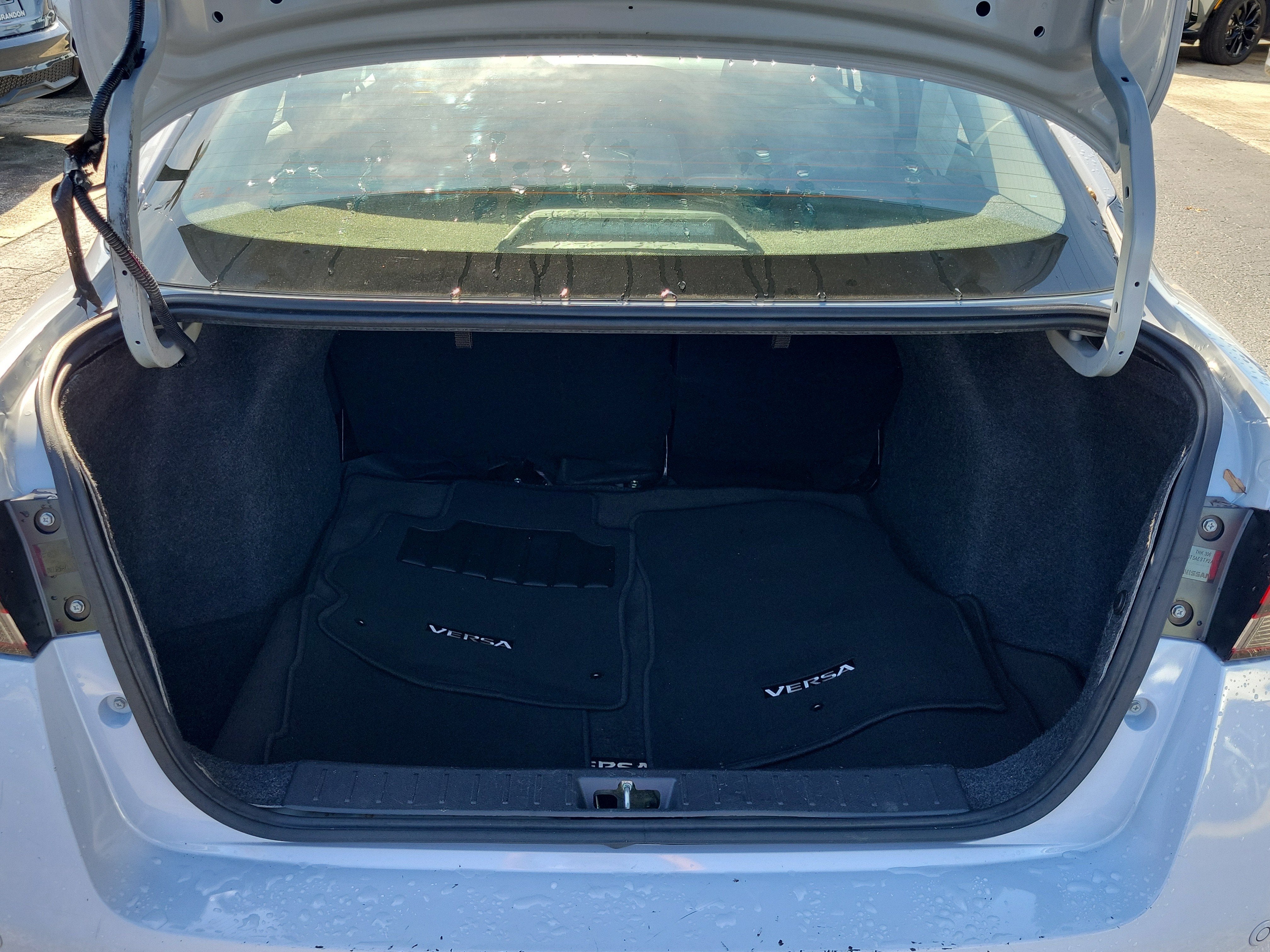 2024 Nissan Versa SR