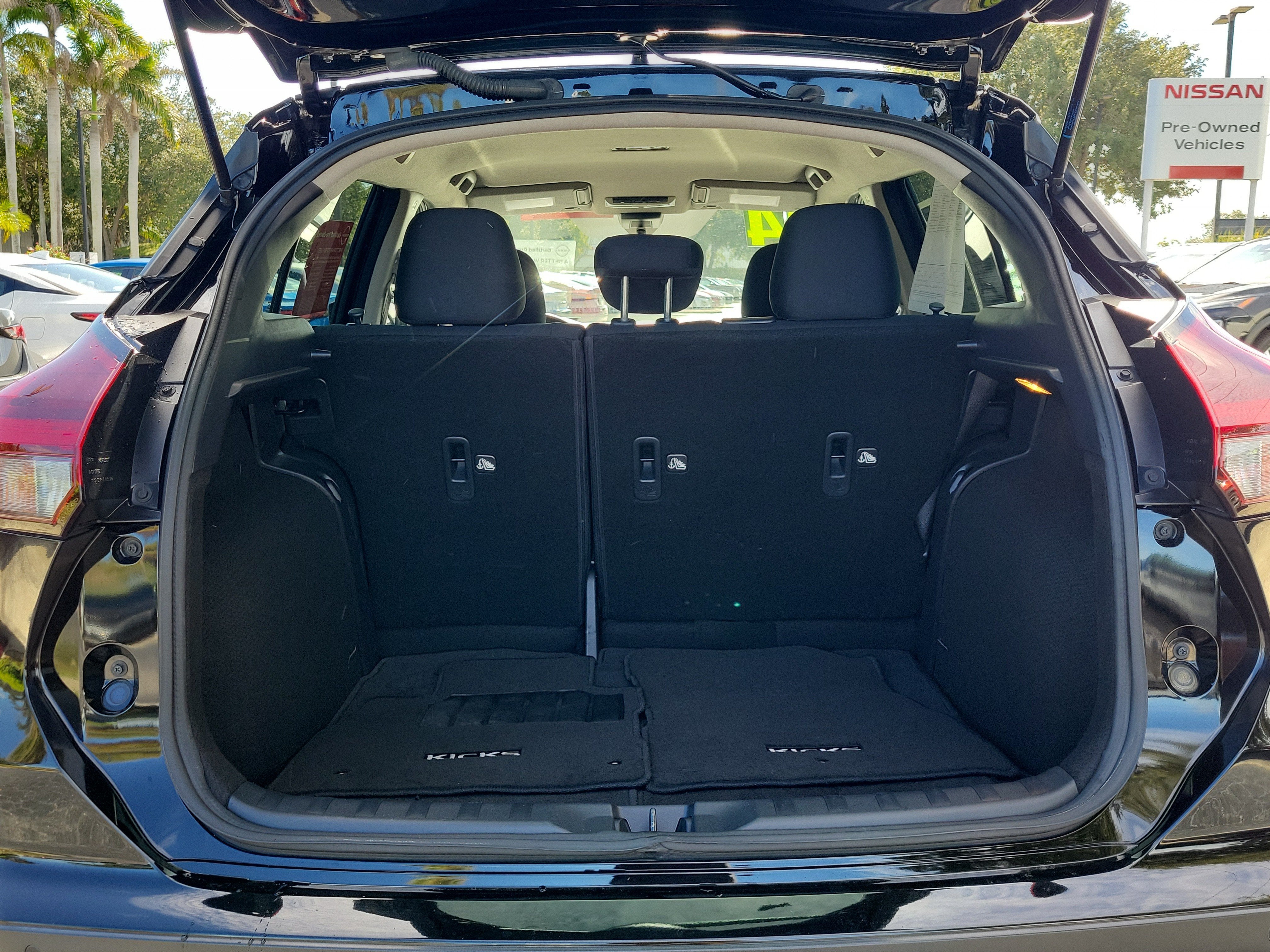 2024 Nissan Kicks S