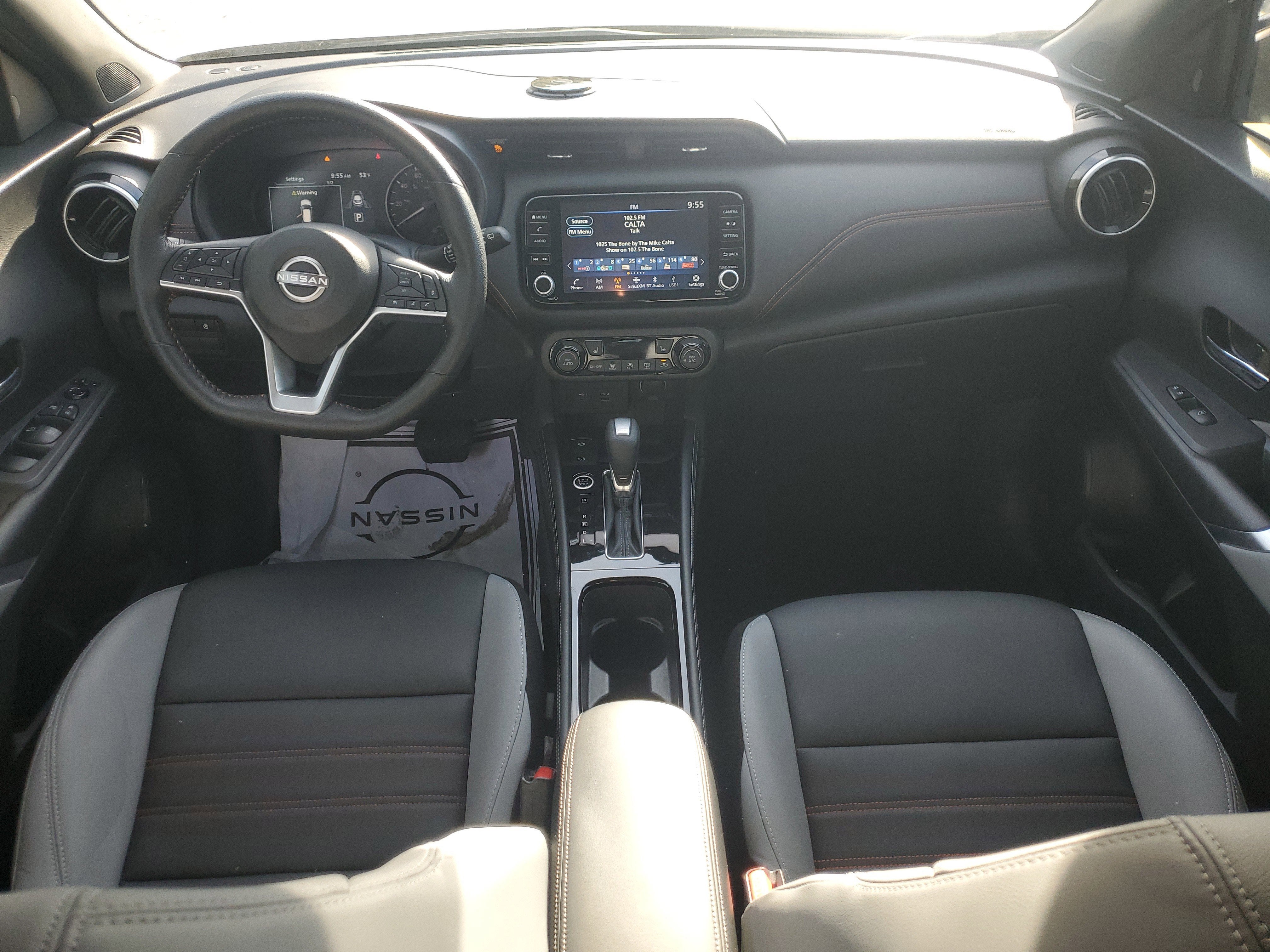 2022 Nissan Kicks SR