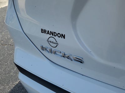 2024 Nissan Kicks SR