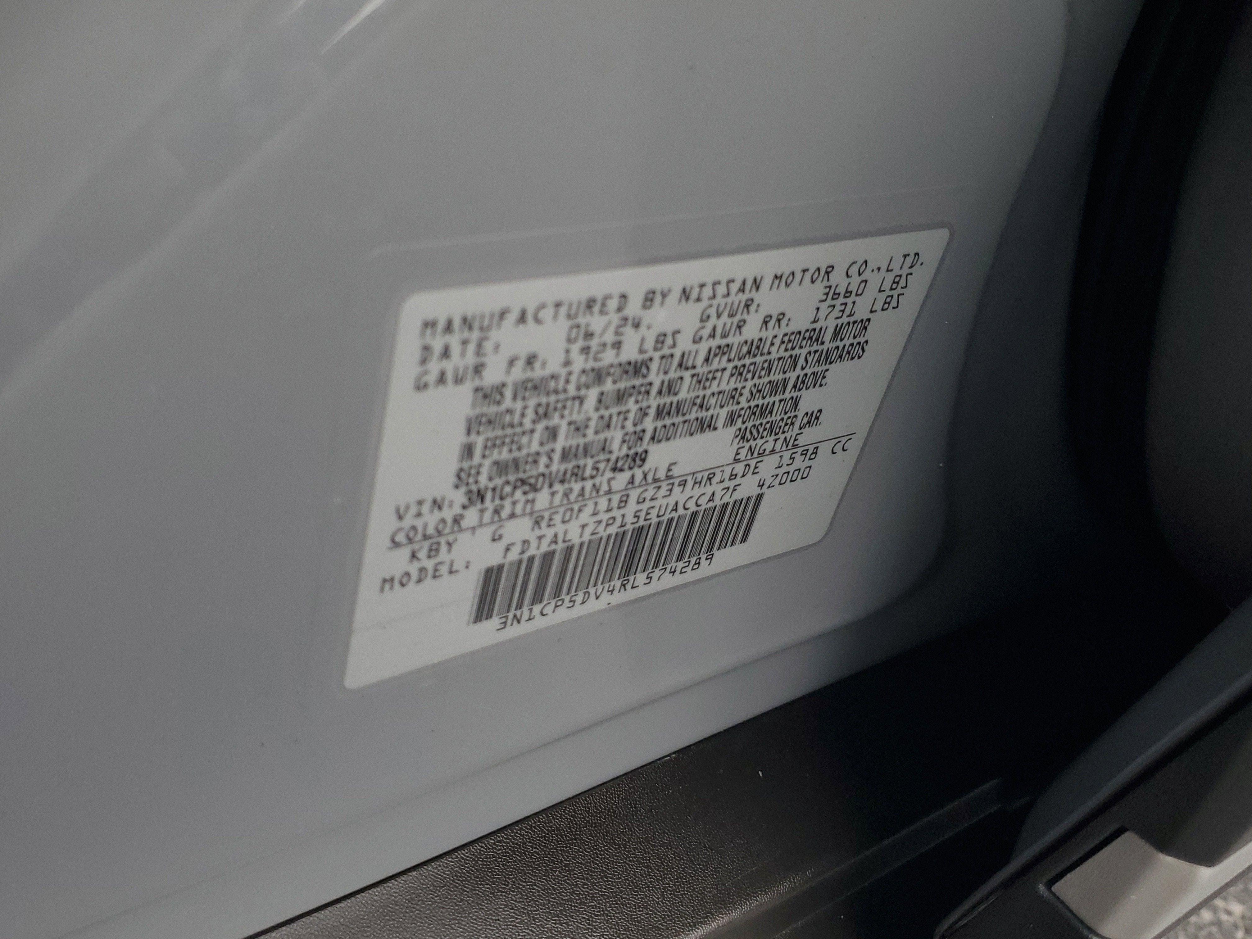 2024 Nissan Kicks SR