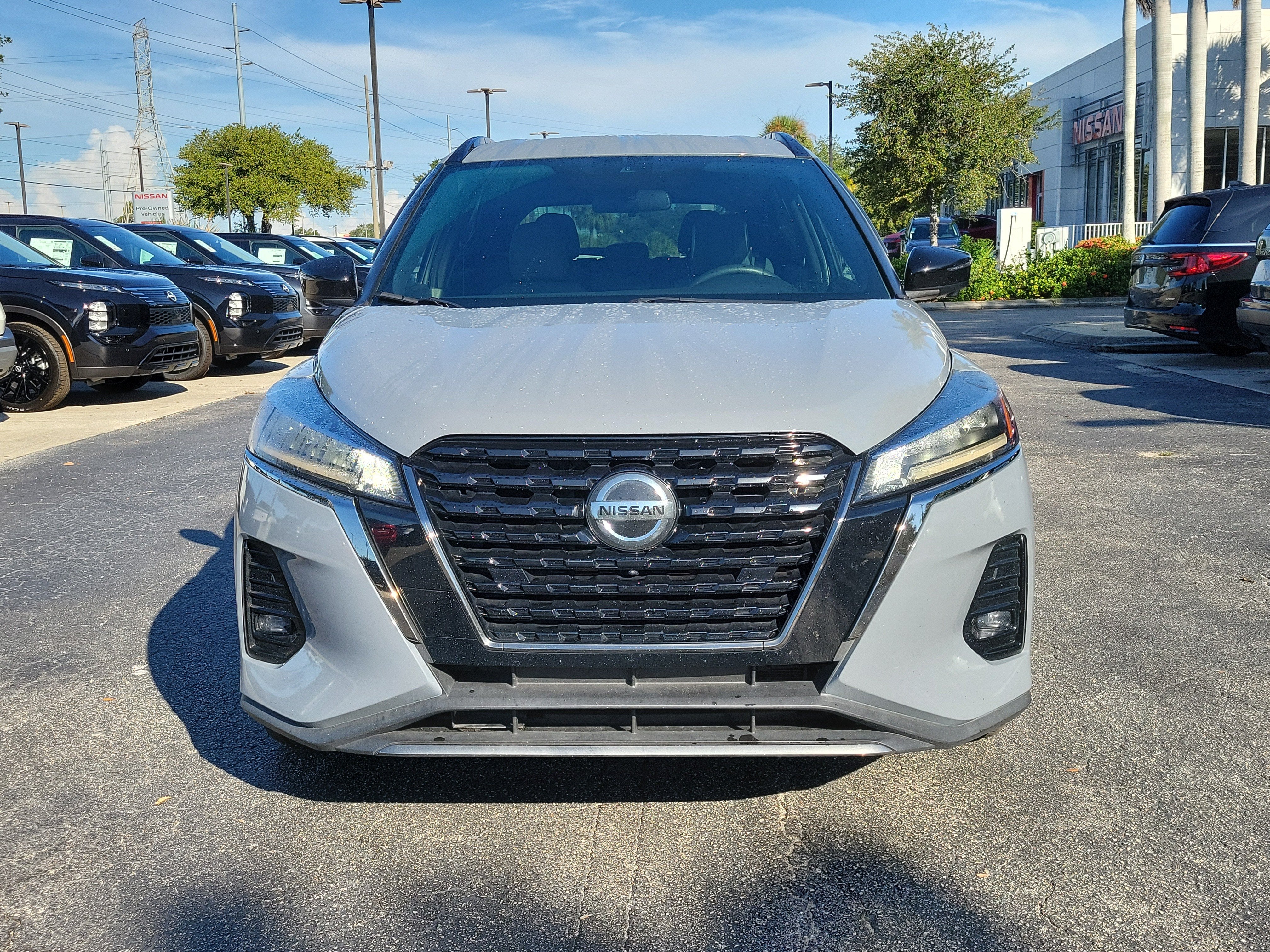 2021 Nissan Kicks SR