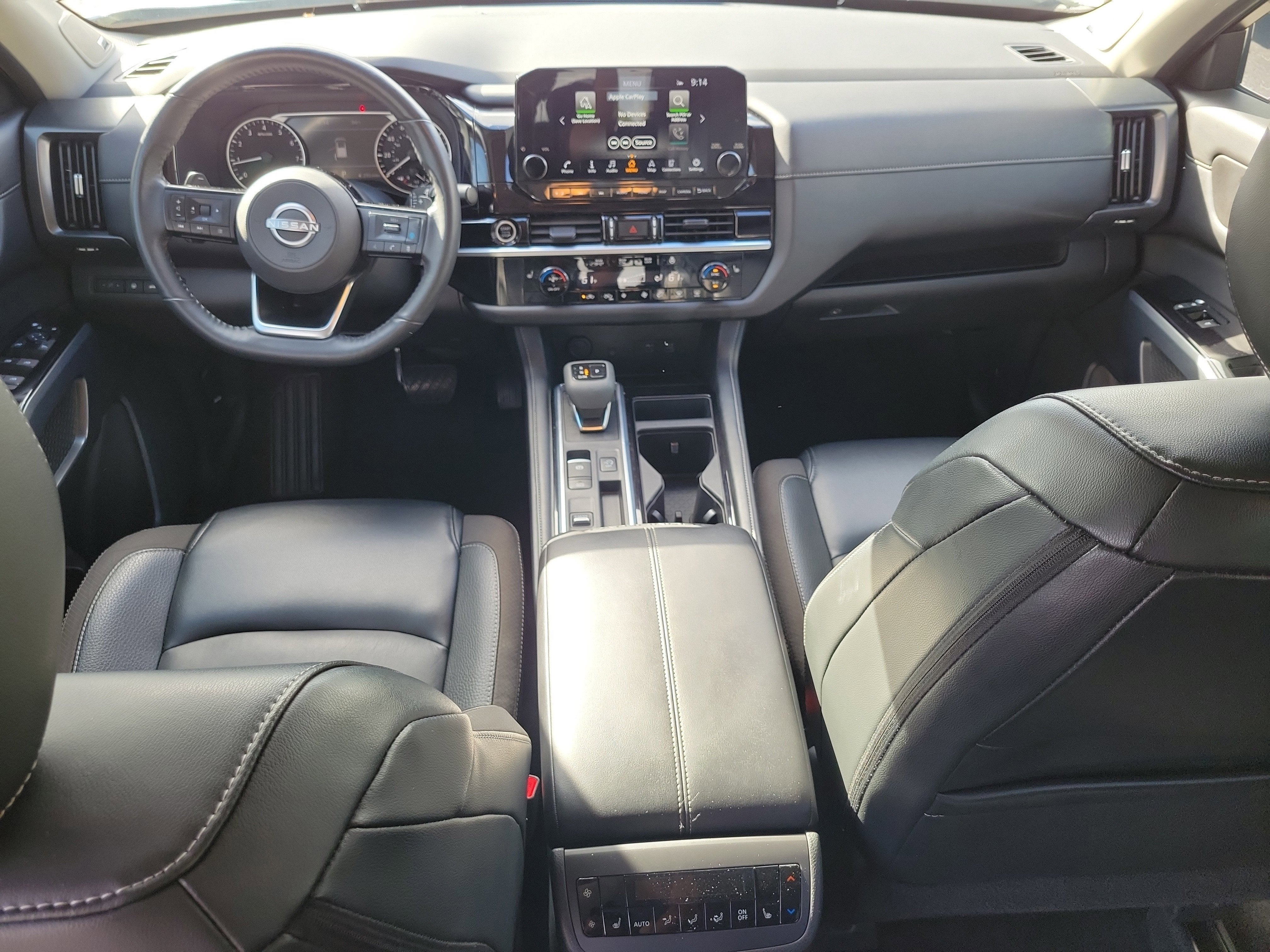2024 Nissan Pathfinder SL