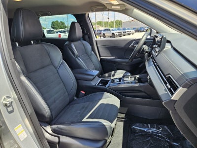 2023 Mitsubishi Outlander SE