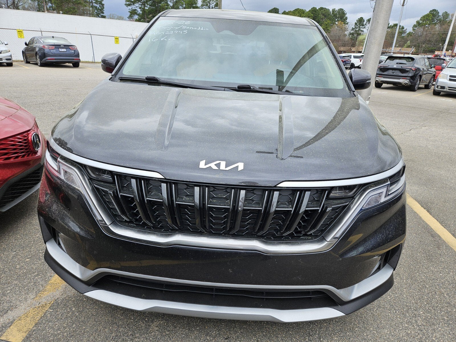 2024 Kia Carnival LX