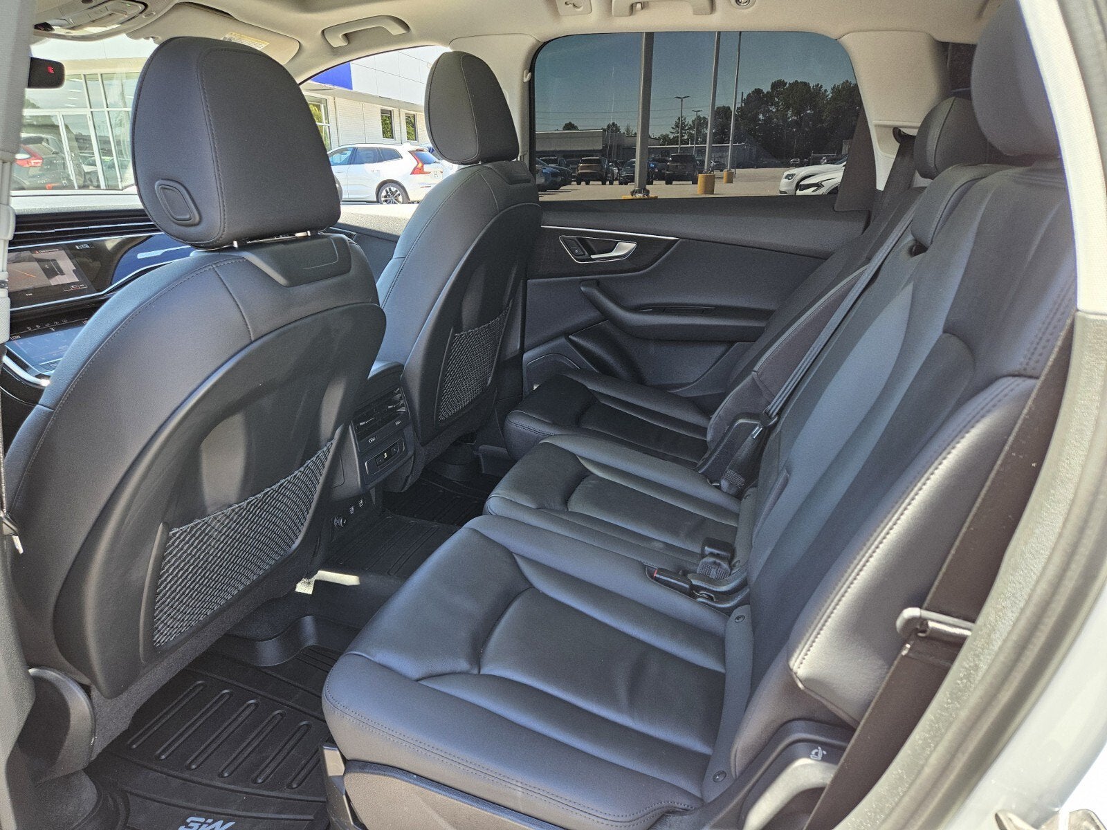 2020 Audi Q7 Premium Plus