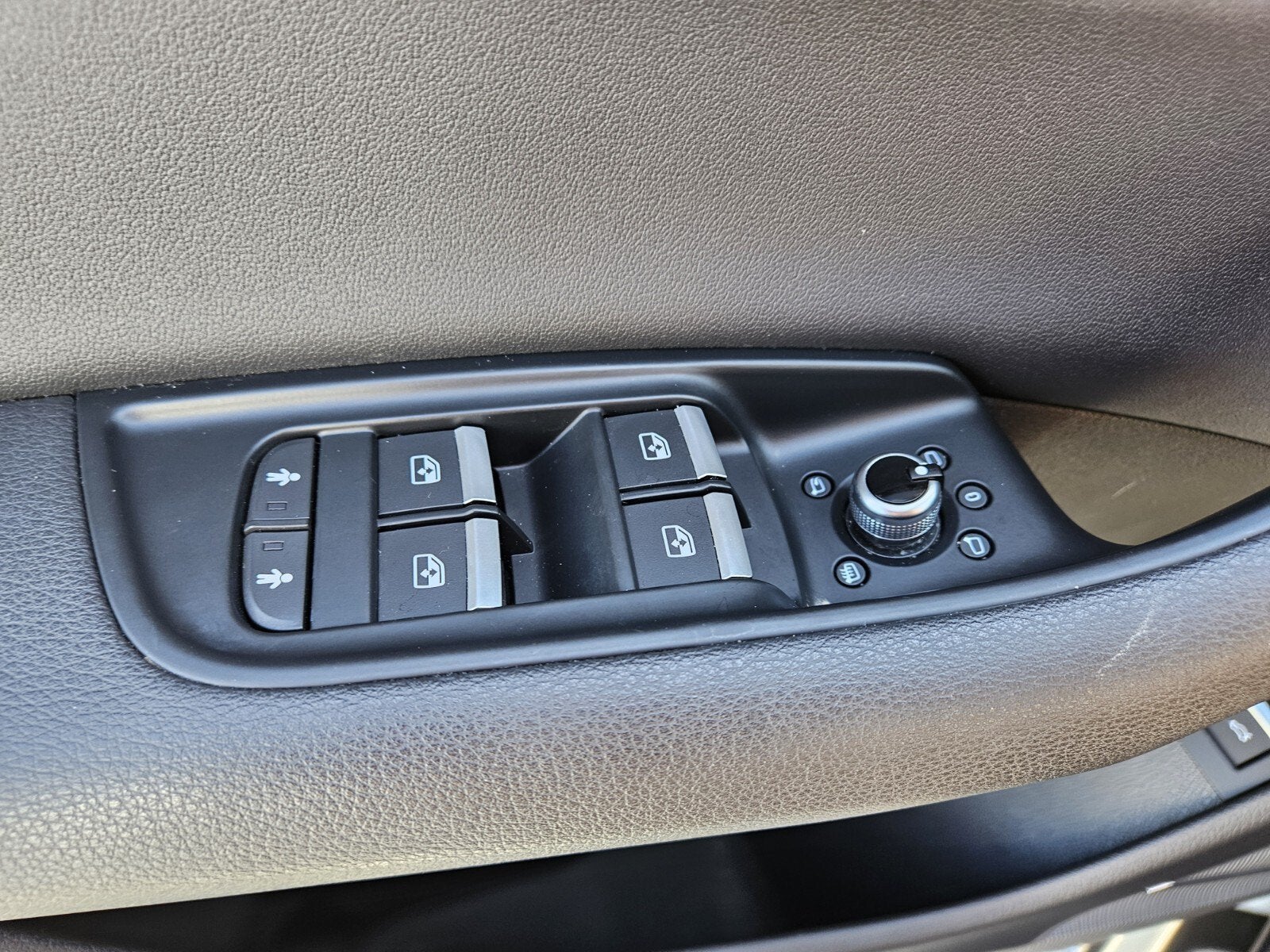 2020 Audi Q7 Premium Plus