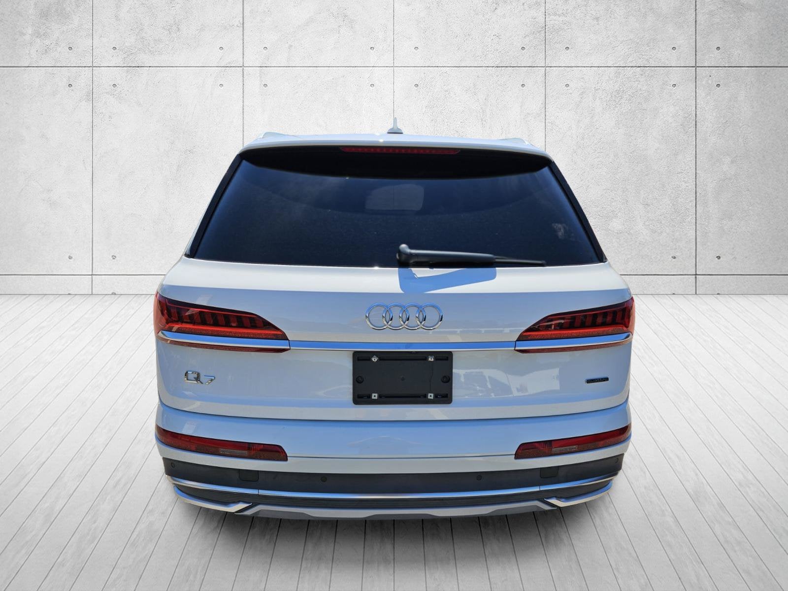 2020 Audi Q7 Premium Plus
