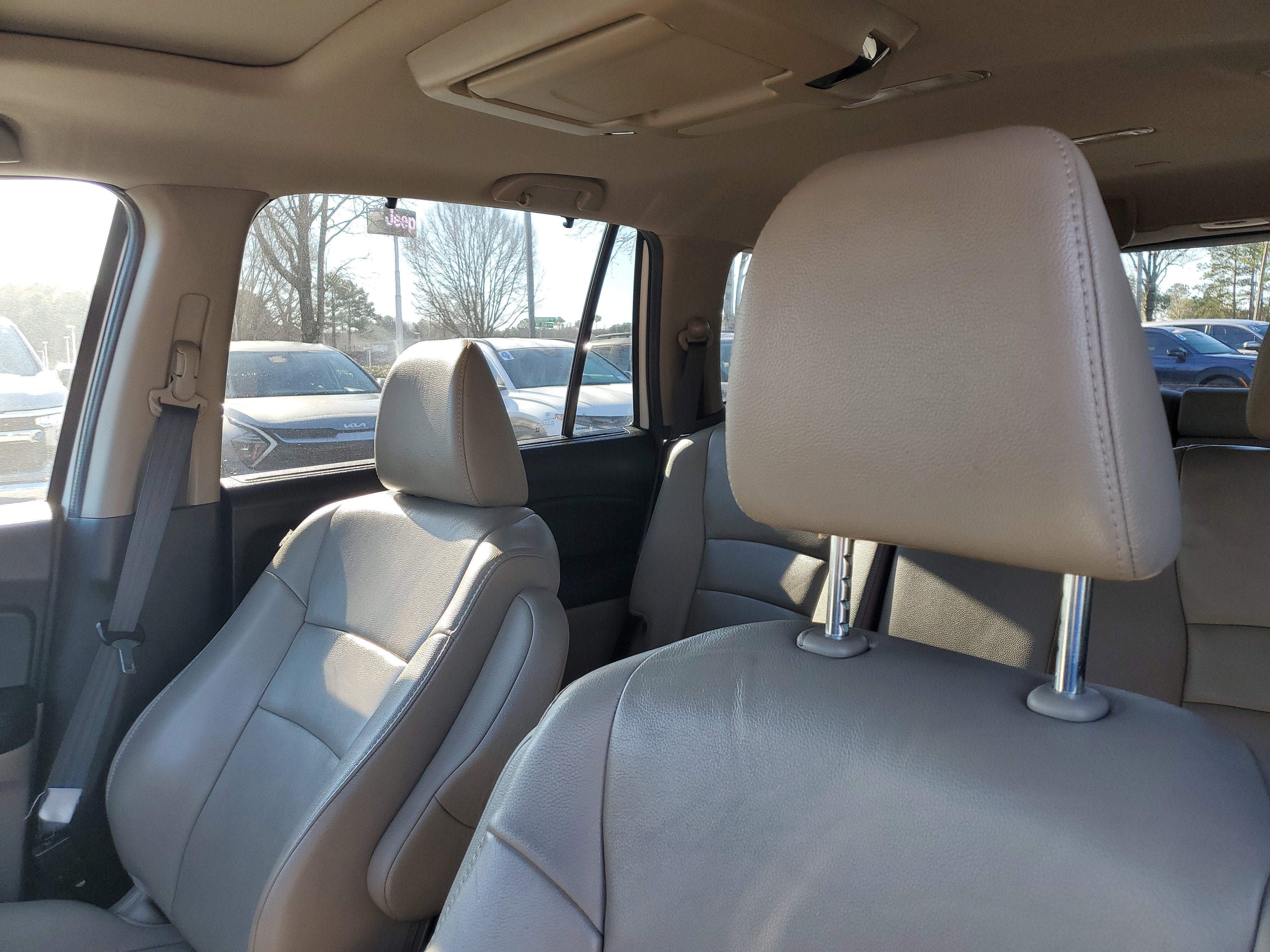 2022 Honda Pilot Touring 8-Passenger