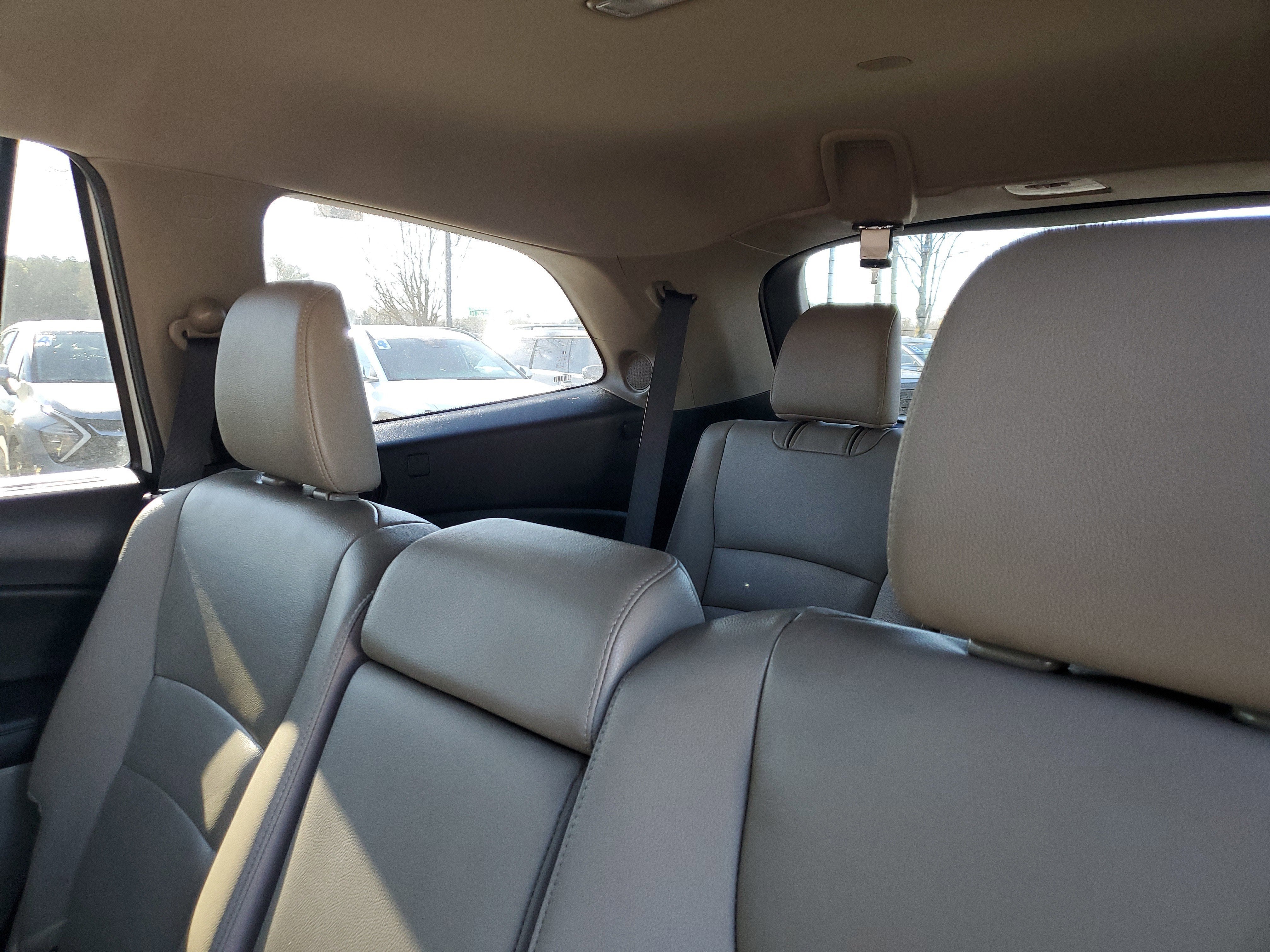 2022 Honda Pilot Touring 8-Passenger