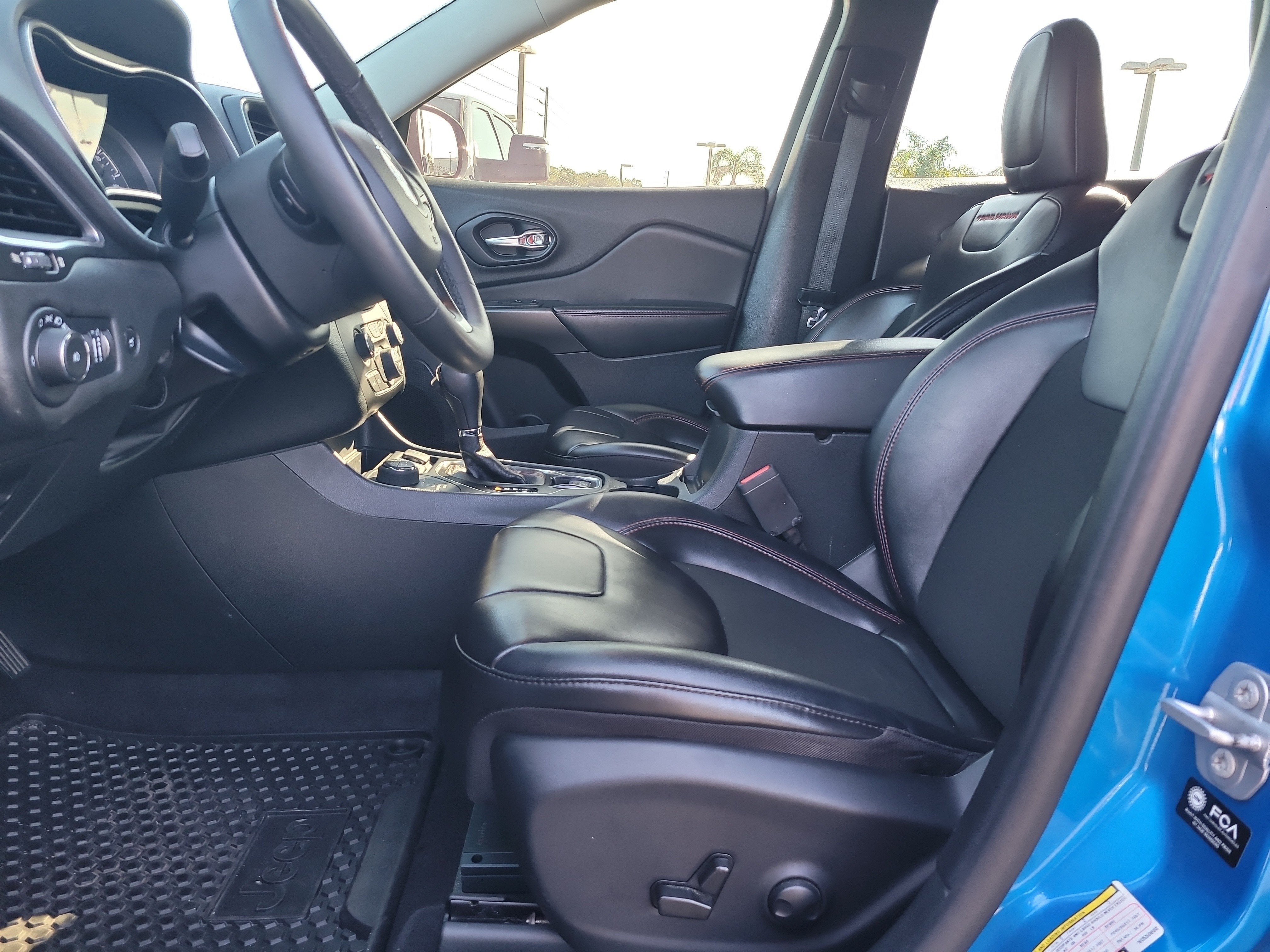 2022 Jeep Cherokee Trailhawk
