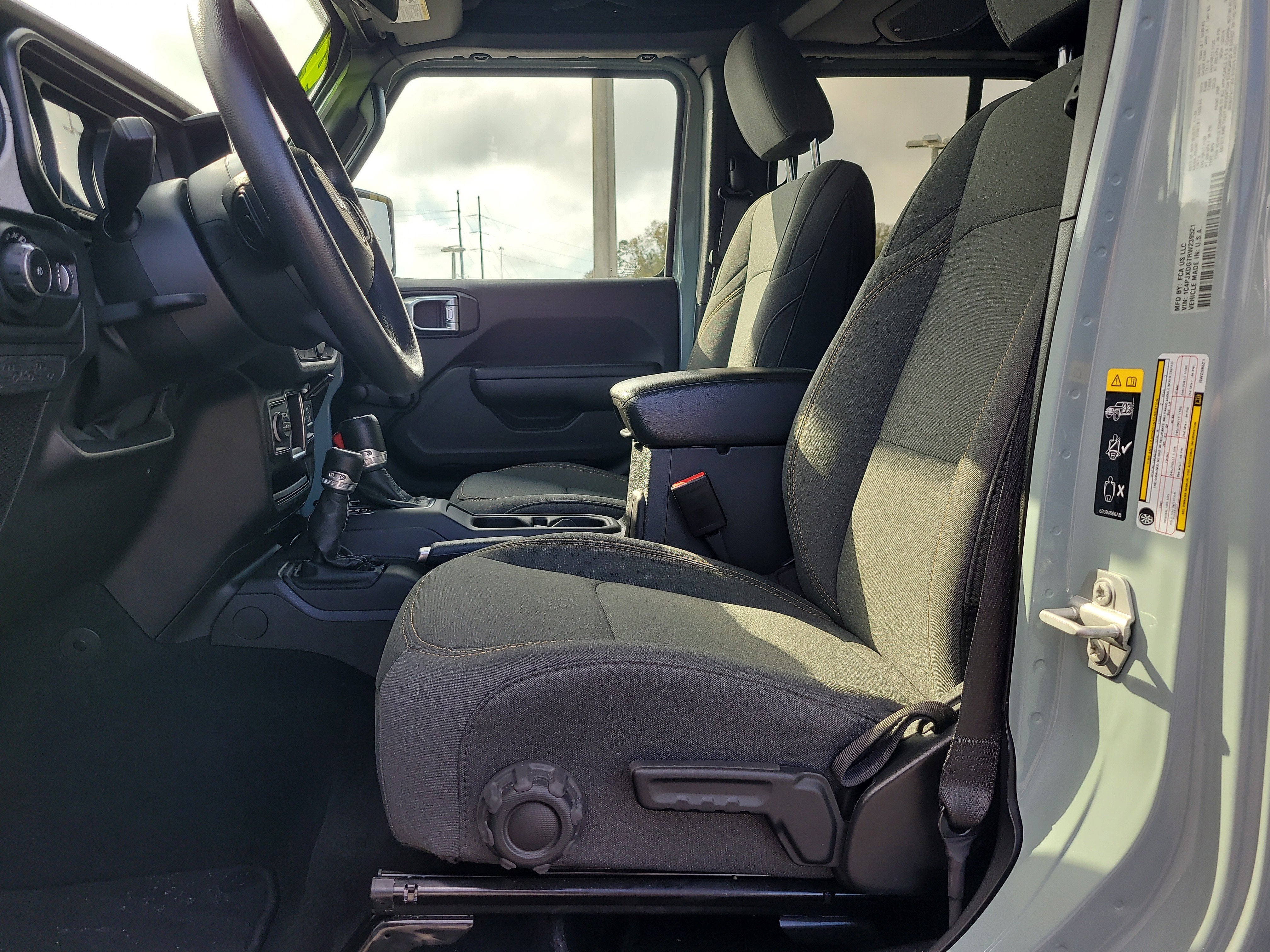 2024 Jeep Wrangler Sport