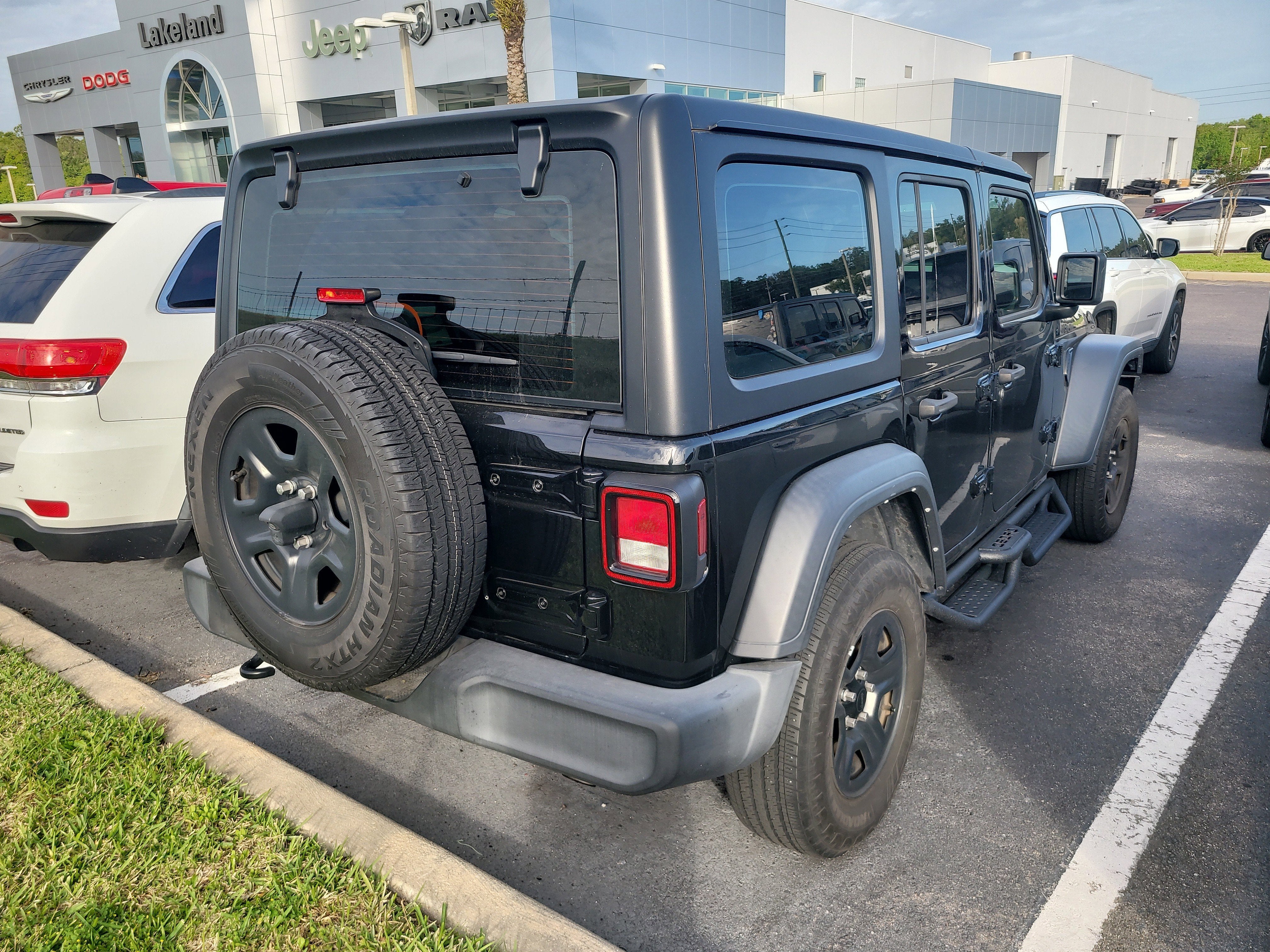 2024 Jeep Wrangler Sport