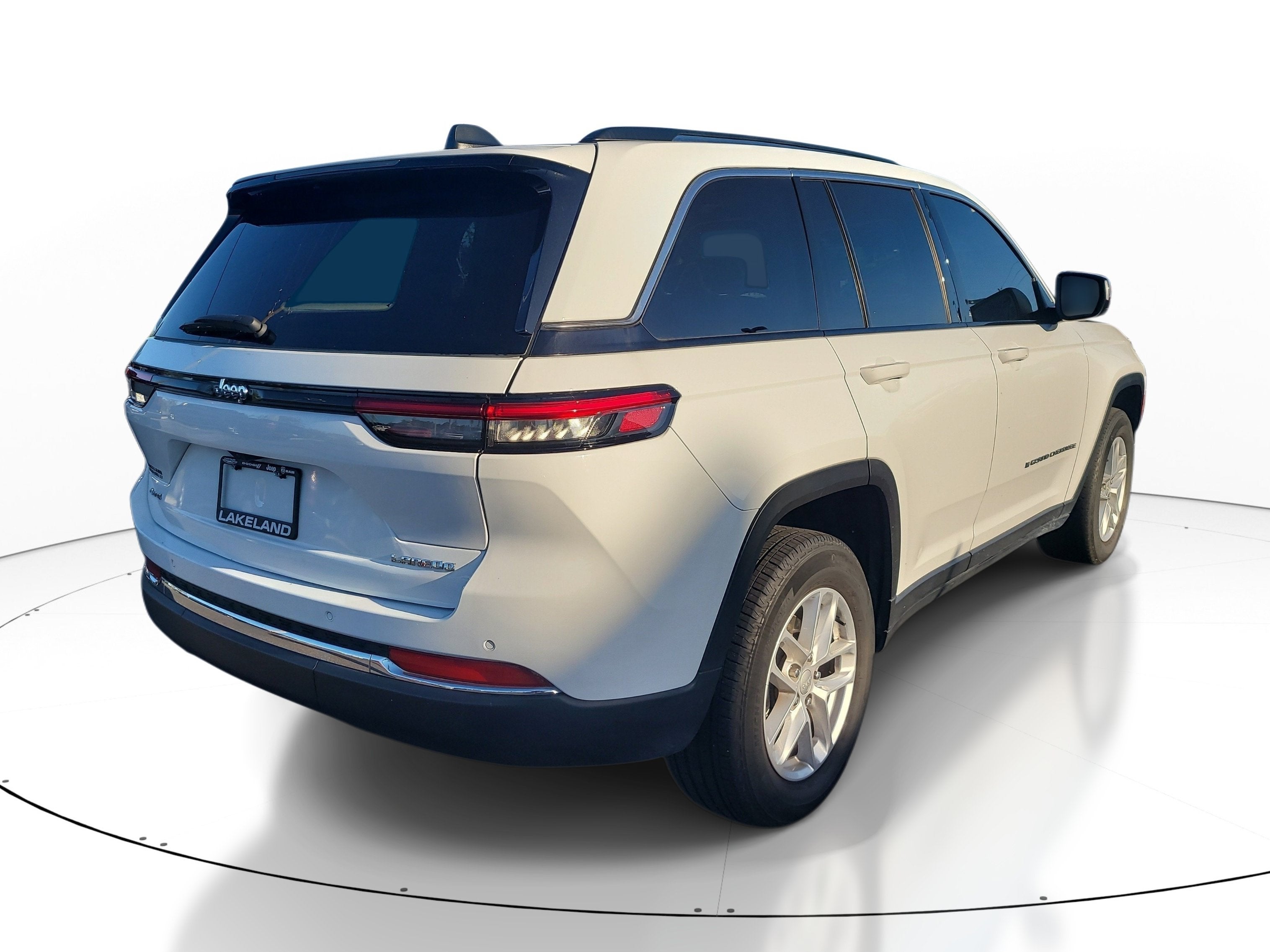 2023 Jeep Grand Cherokee Laredo X