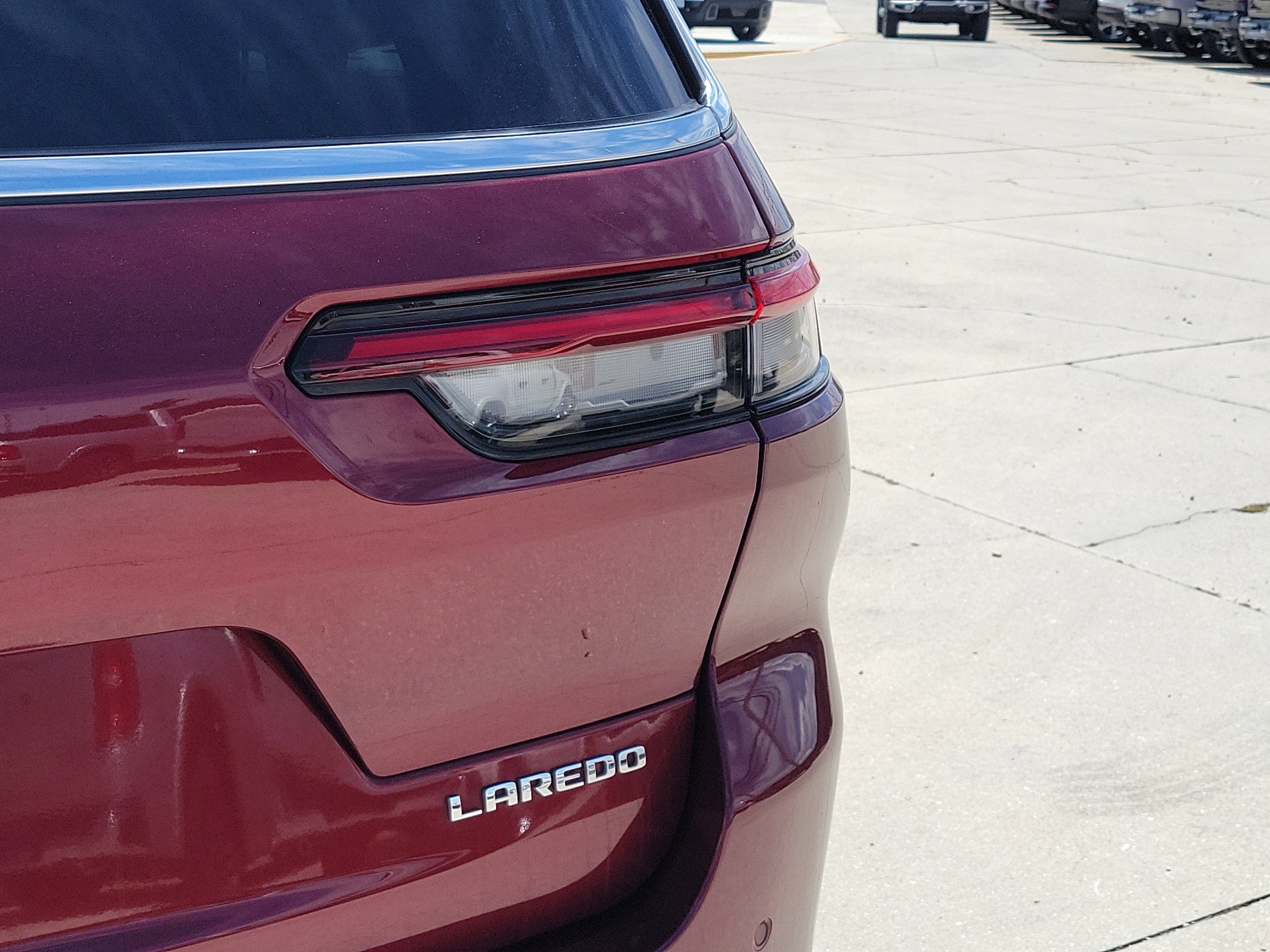 2023 Jeep Grand Cherokee L Laredo