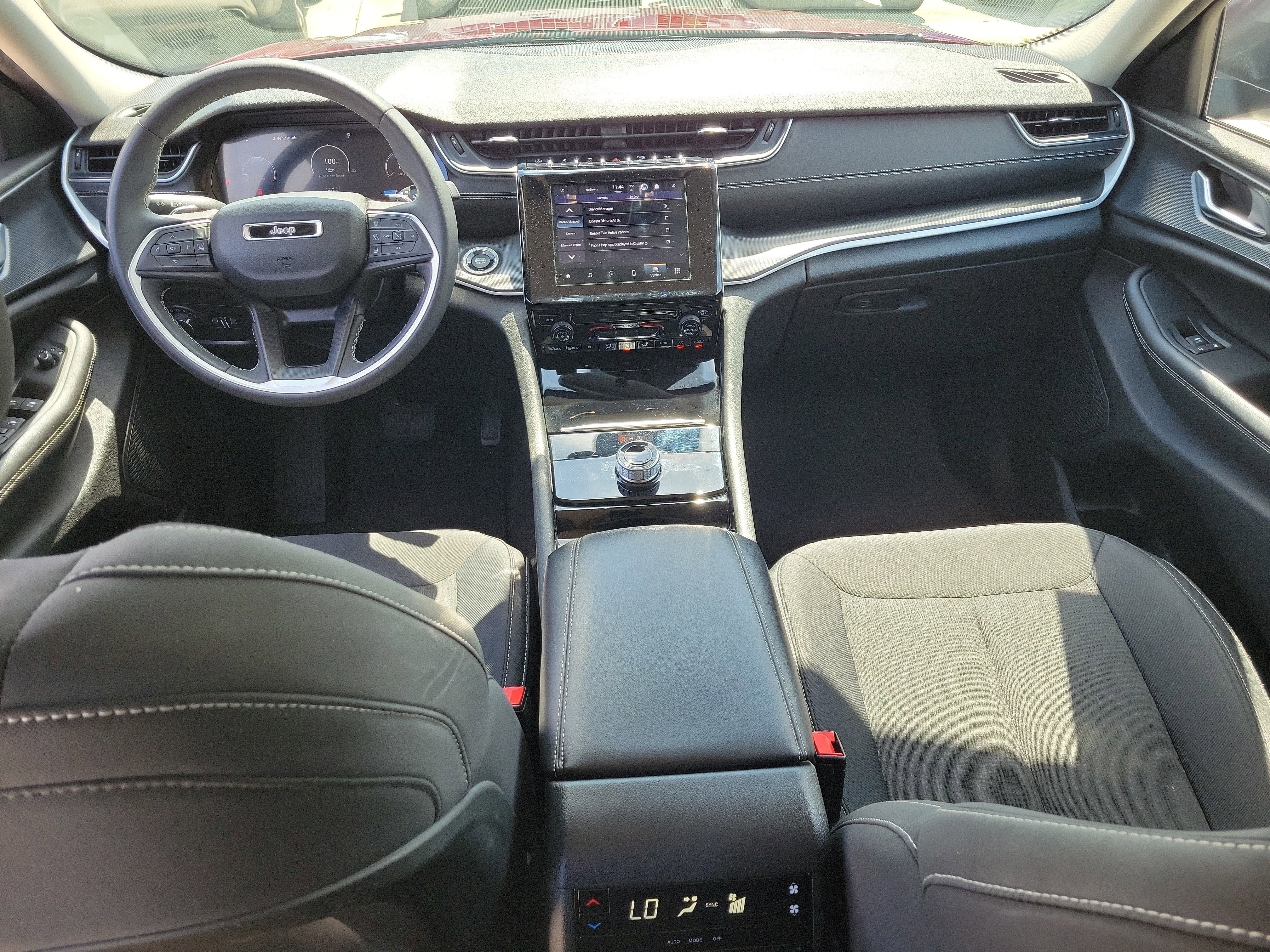 2023 Jeep Grand Cherokee L Laredo