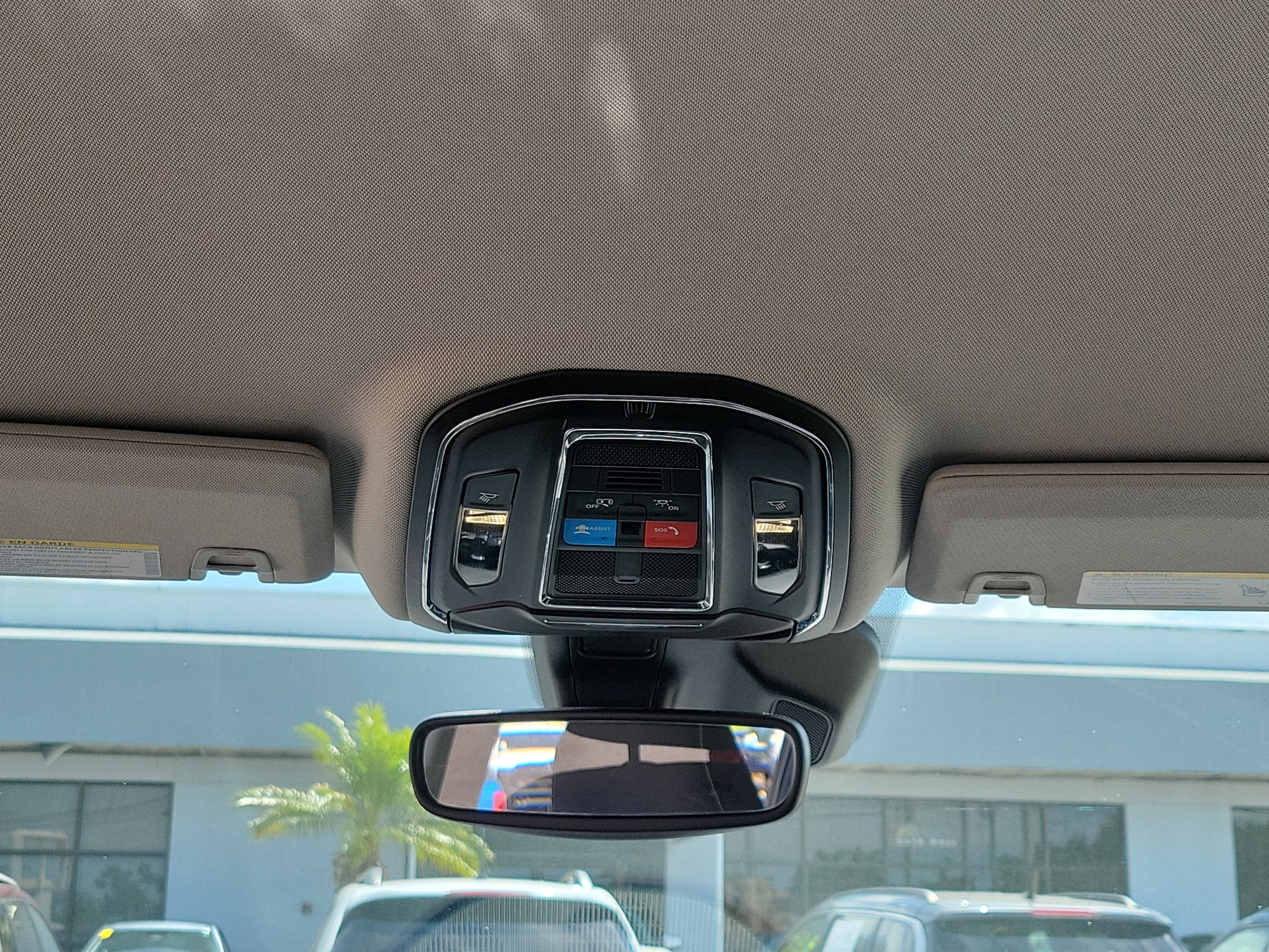 2023 Jeep Grand Cherokee L Laredo