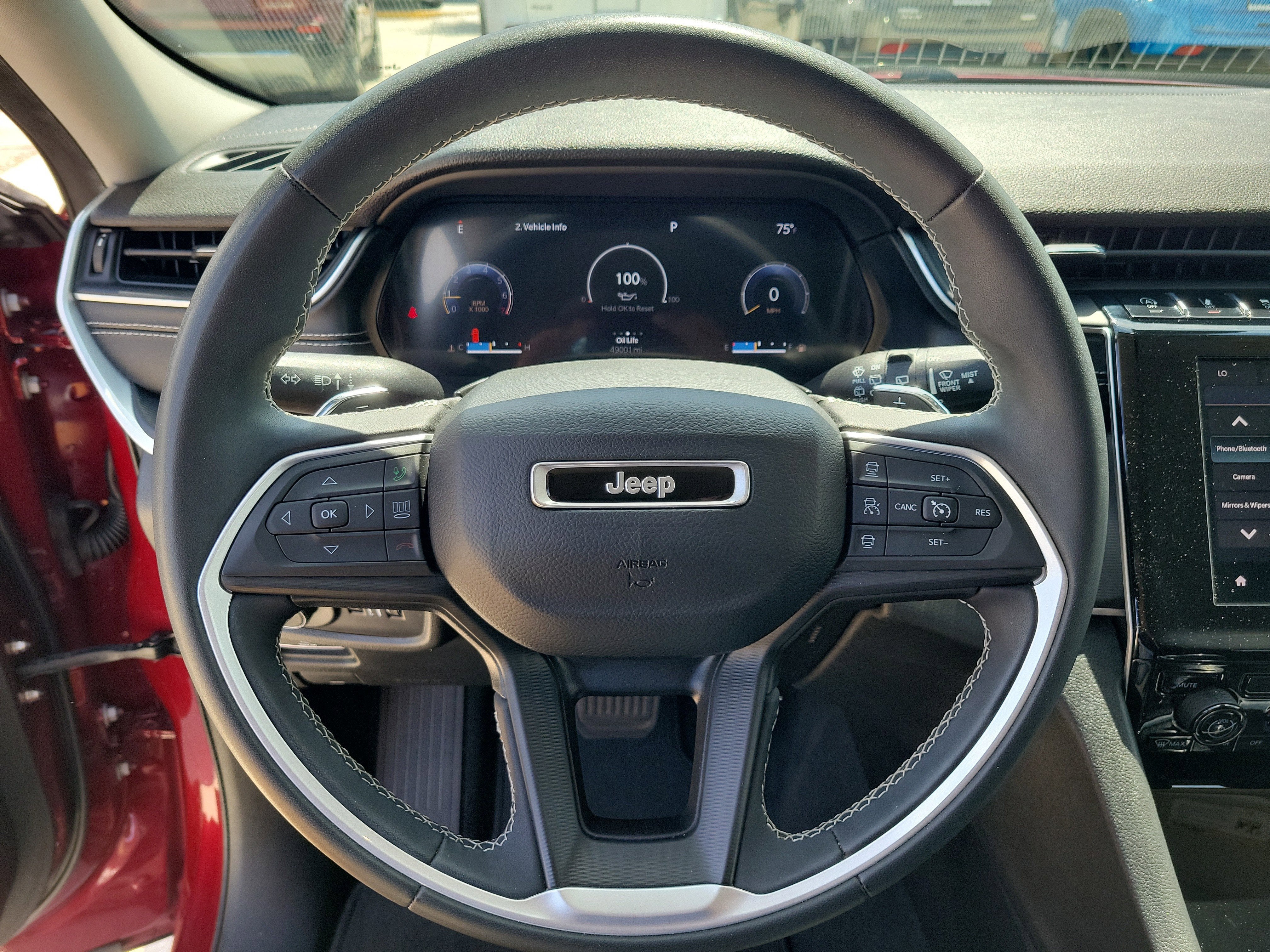 2023 Jeep Grand Cherokee L Laredo