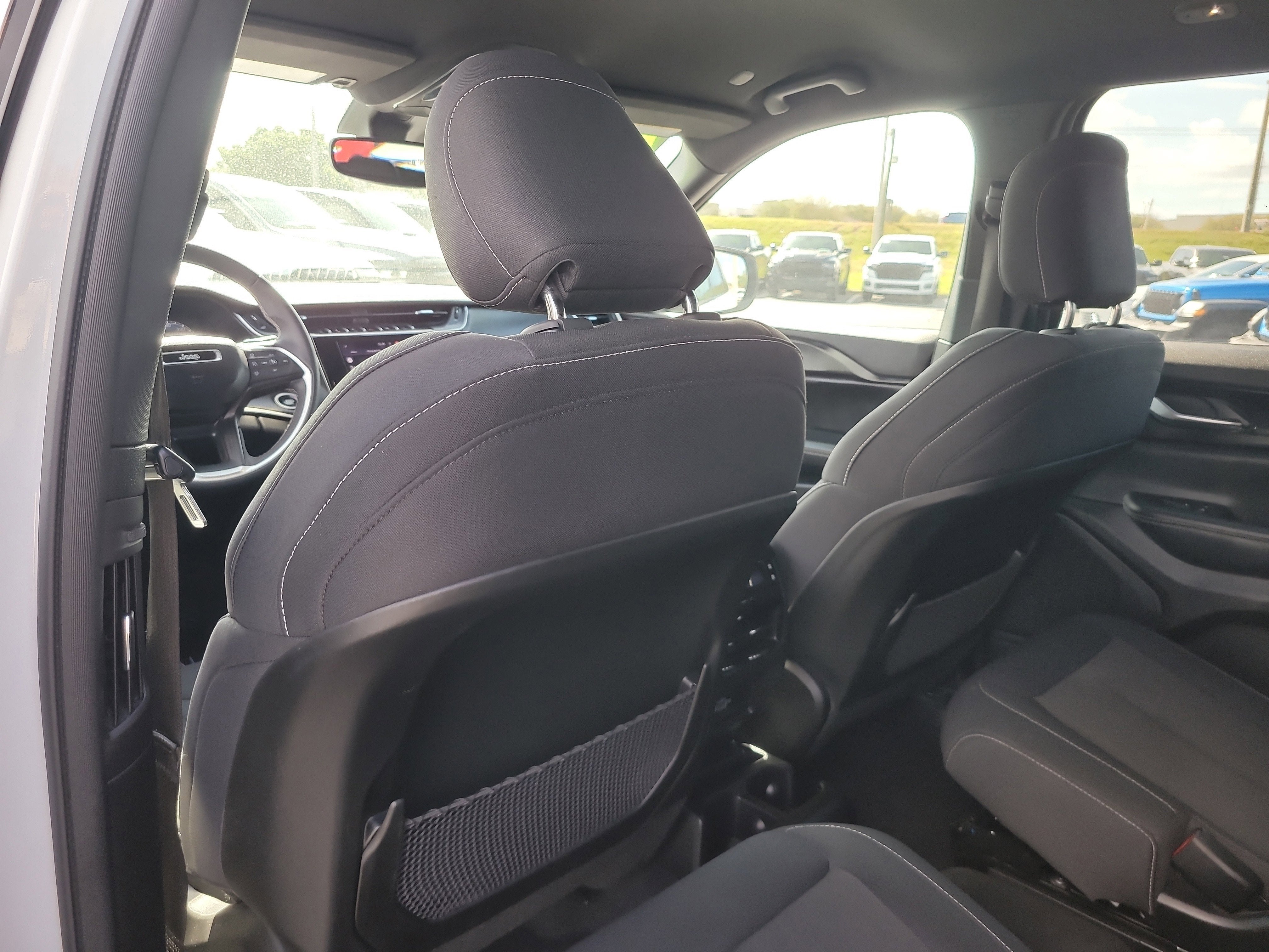2024 Jeep Grand Cherokee L Laredo