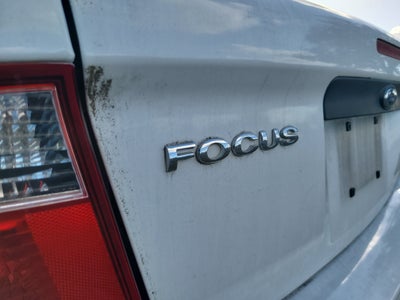 2005 Ford Focus ZX4