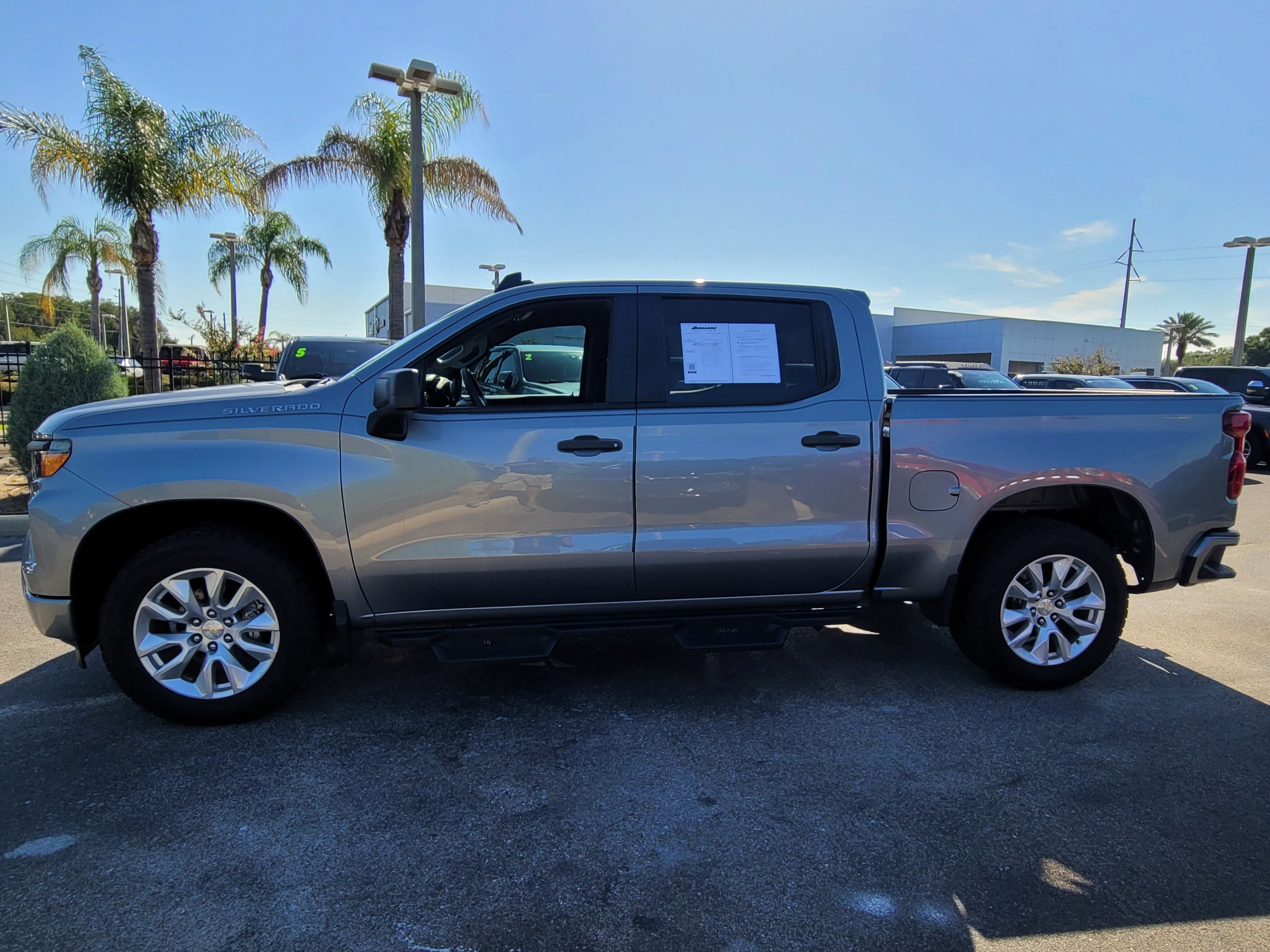 2023 Chevrolet Silverado 1500 Custom