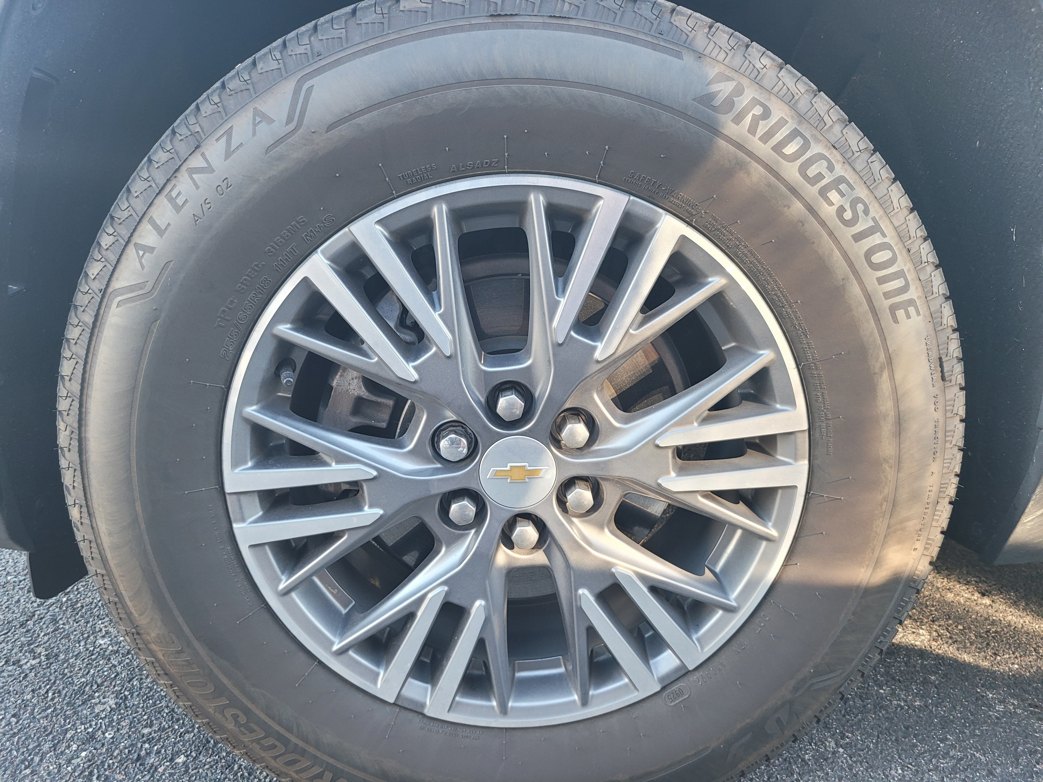 2025 Chevrolet Traverse FWD LT
