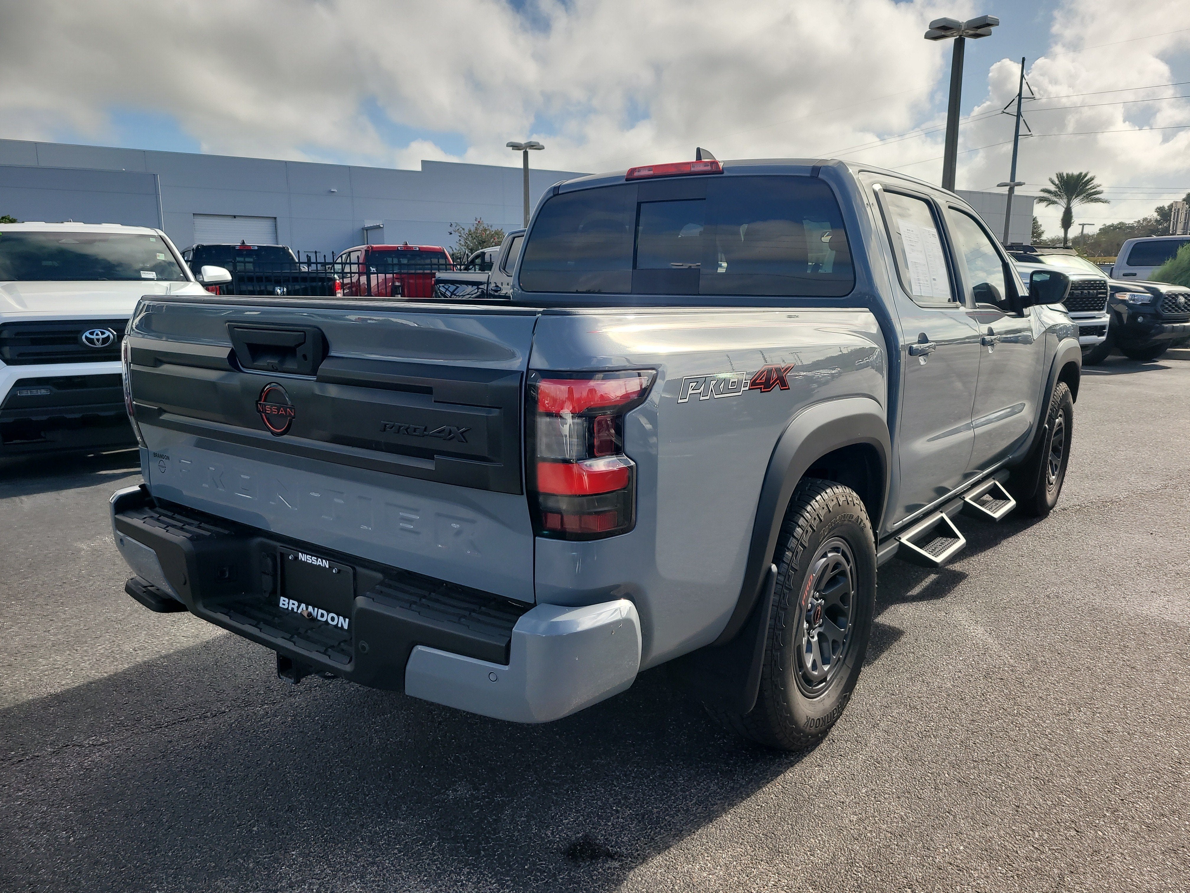 2025 Nissan Frontier PRO-4X