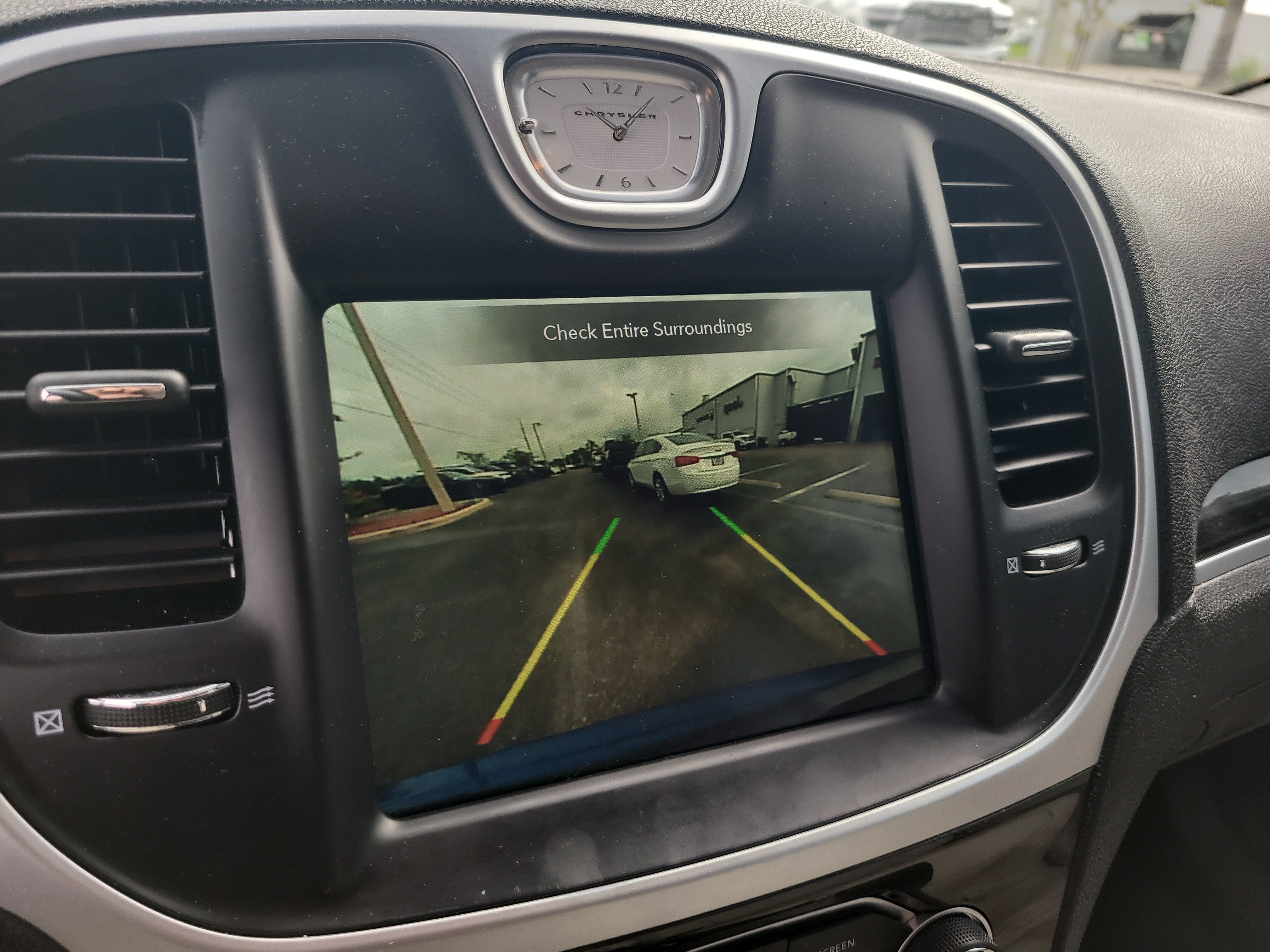 2022 Chrysler 300 Touring L