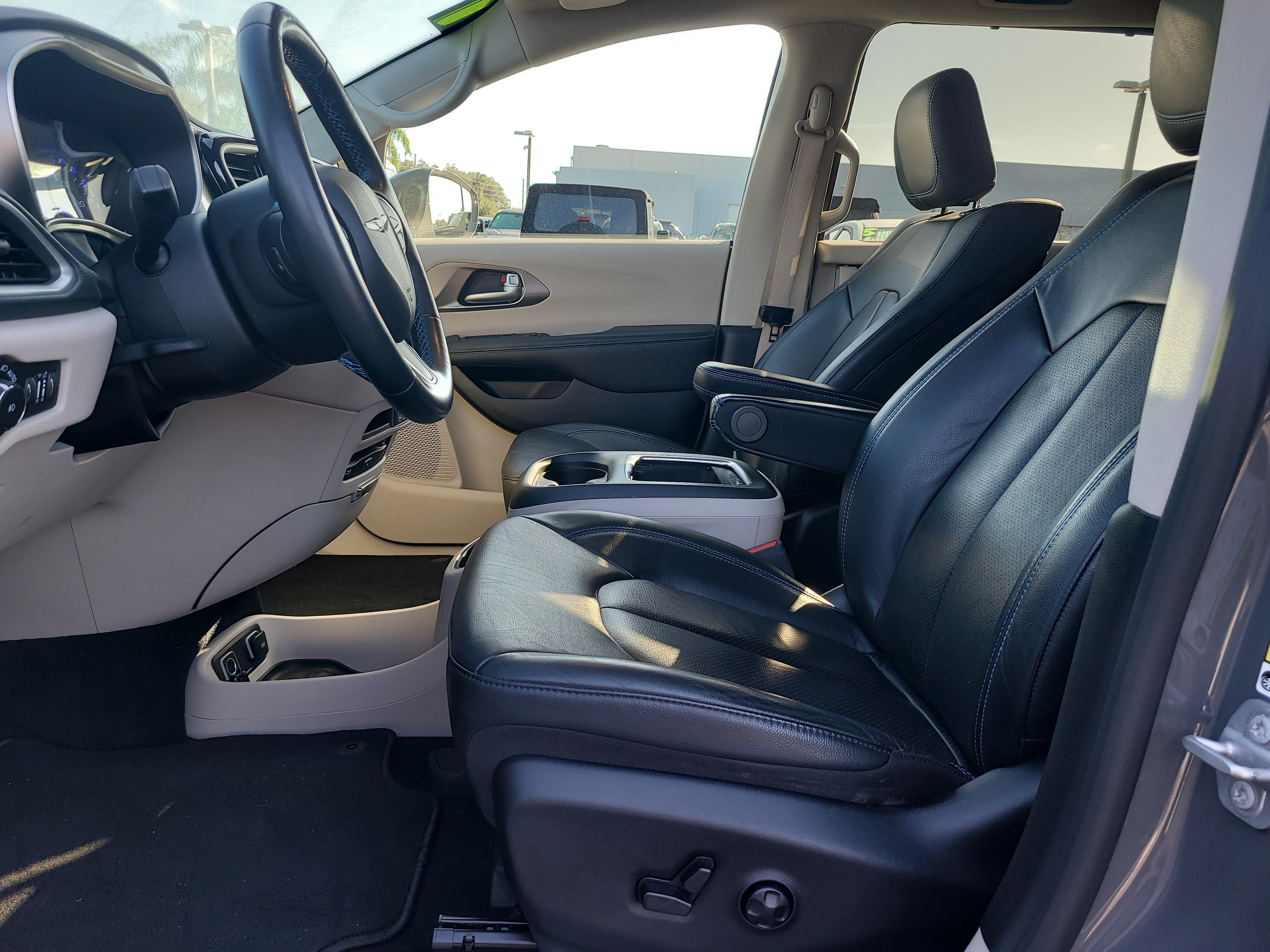 2021 Chrysler Pacifica Touring L