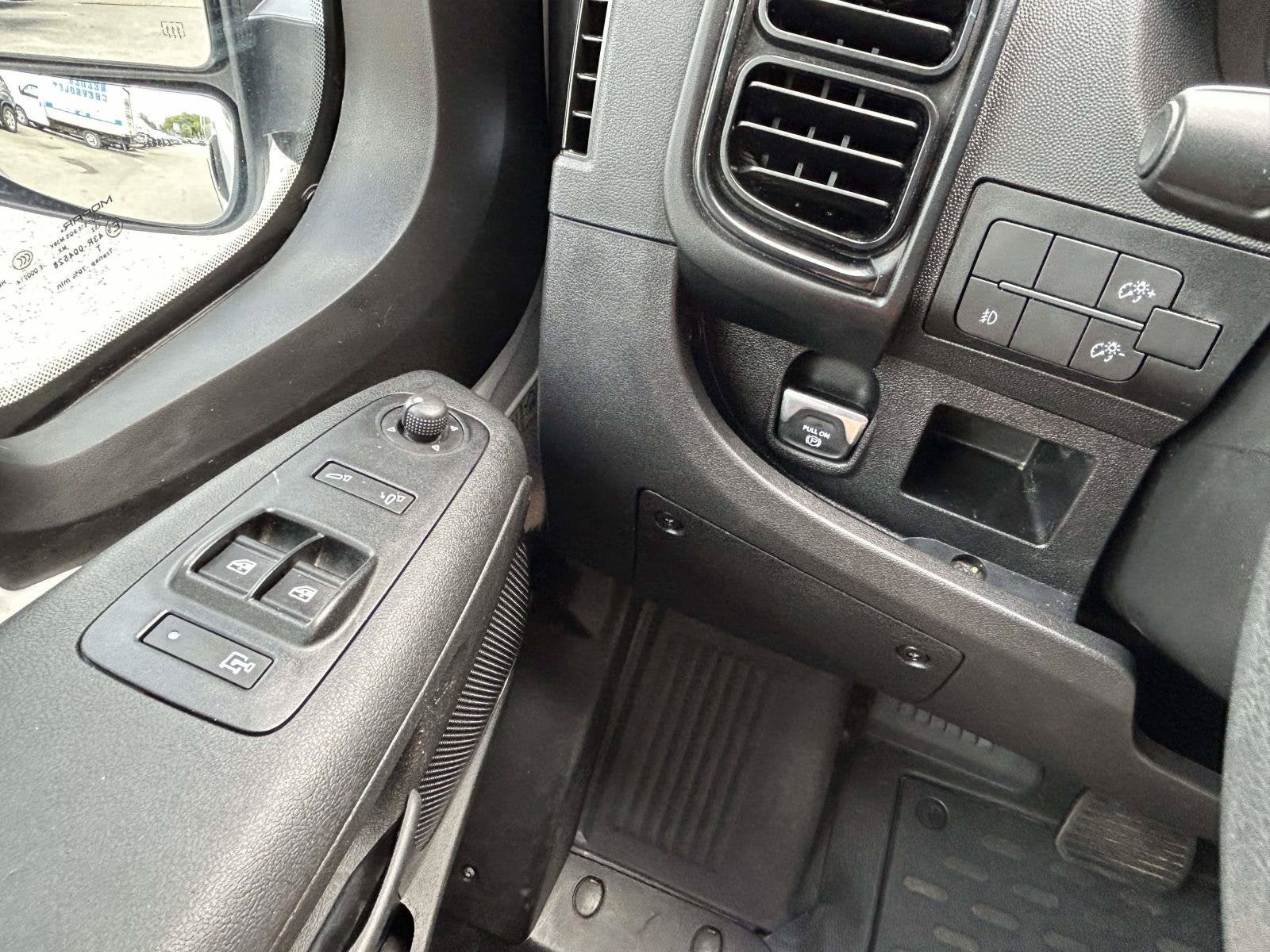 2025 RAM ProMaster Cargo Van Tradesman