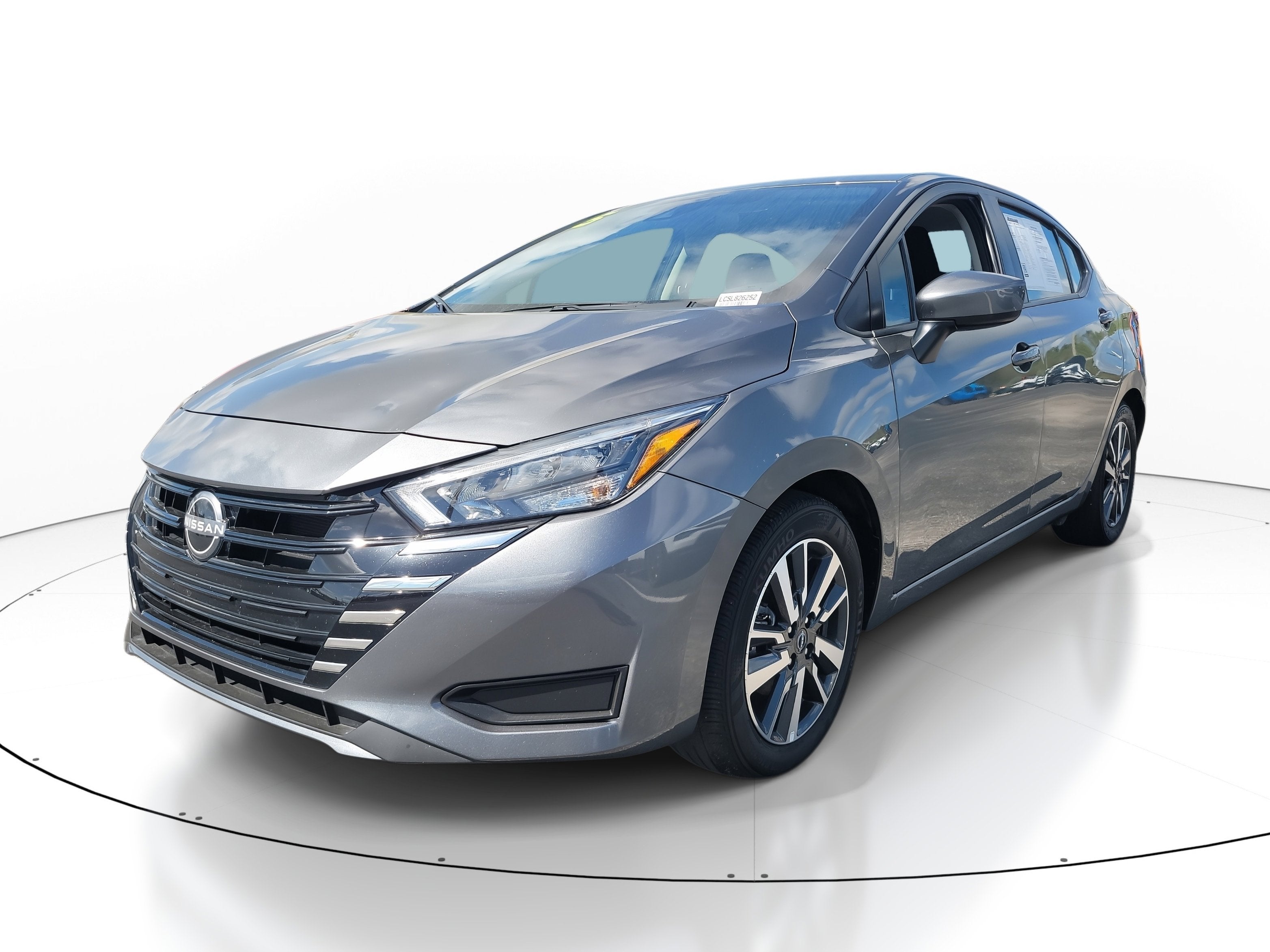 2025 Nissan Versa SV