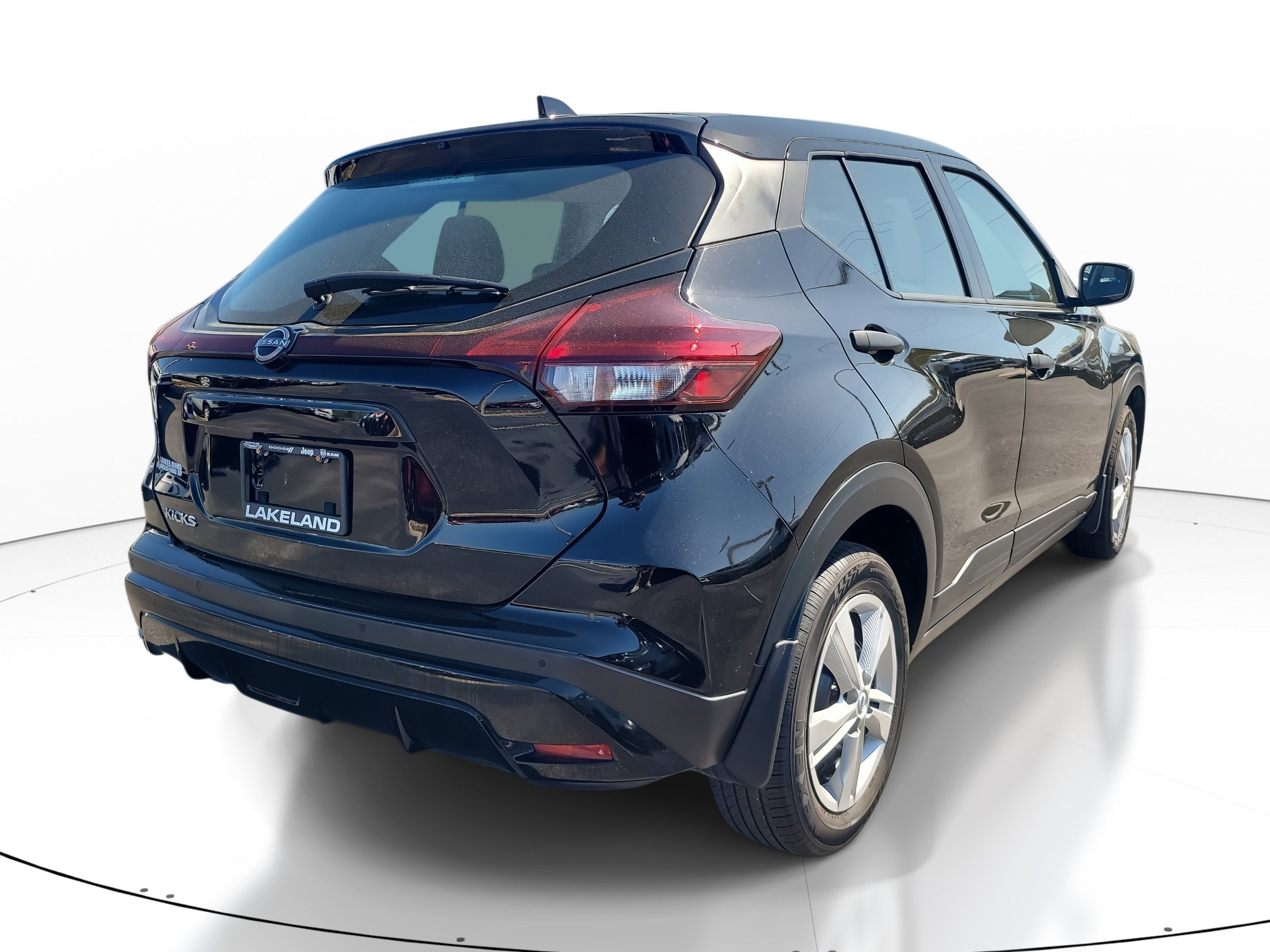 2024 Nissan Kicks S