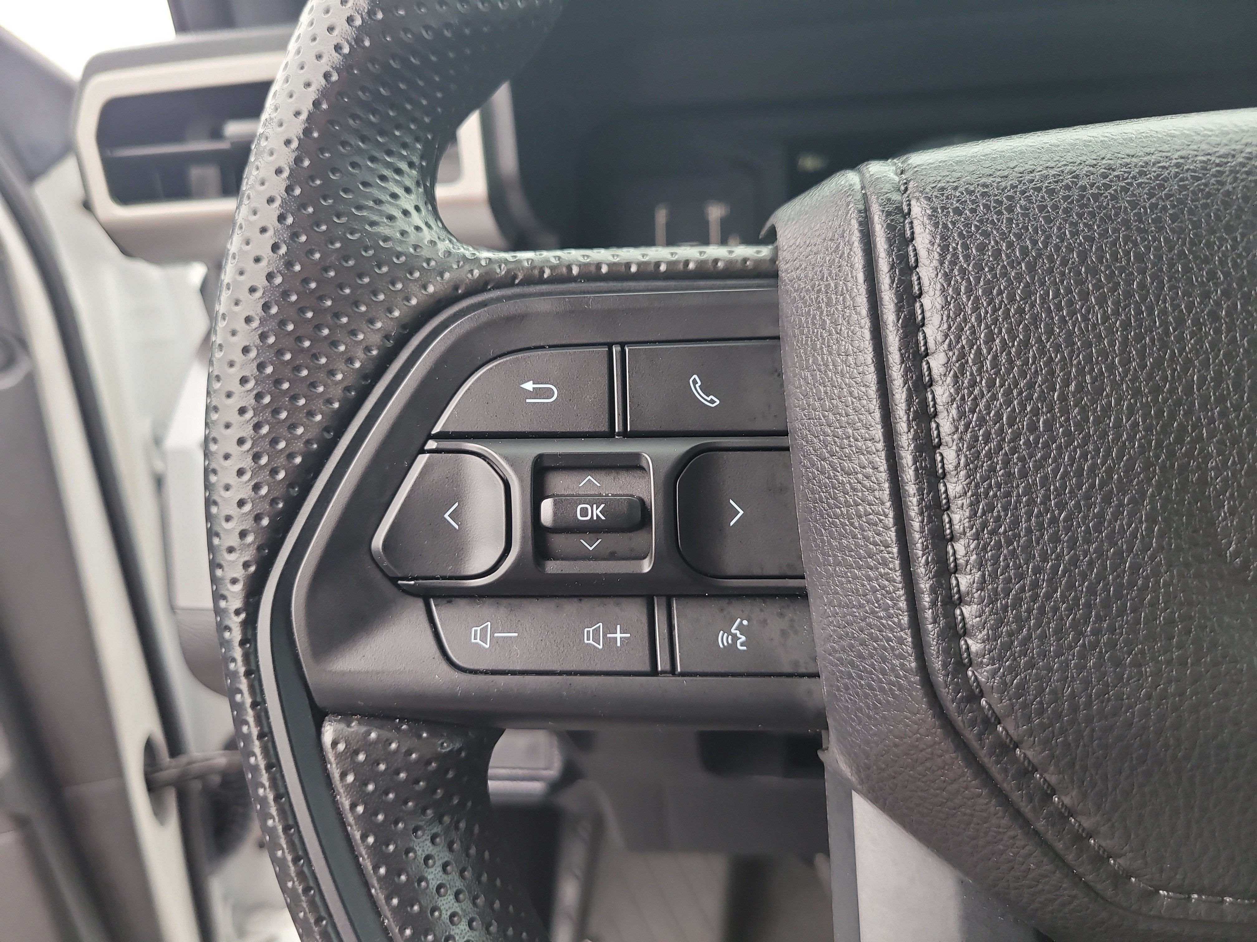 2025 Toyota Tacoma 2WD SR5
