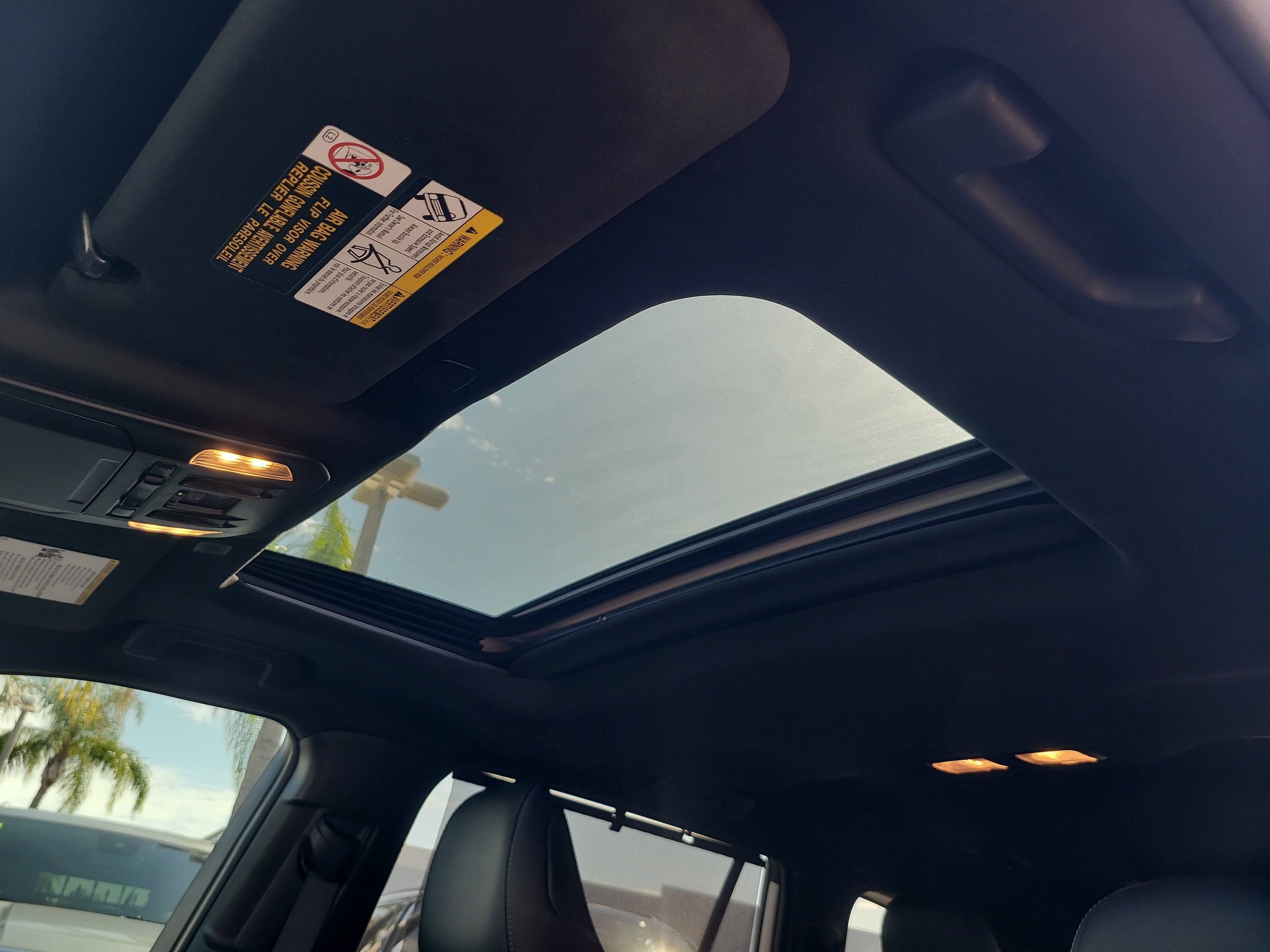 2025 Toyota Highlander LE