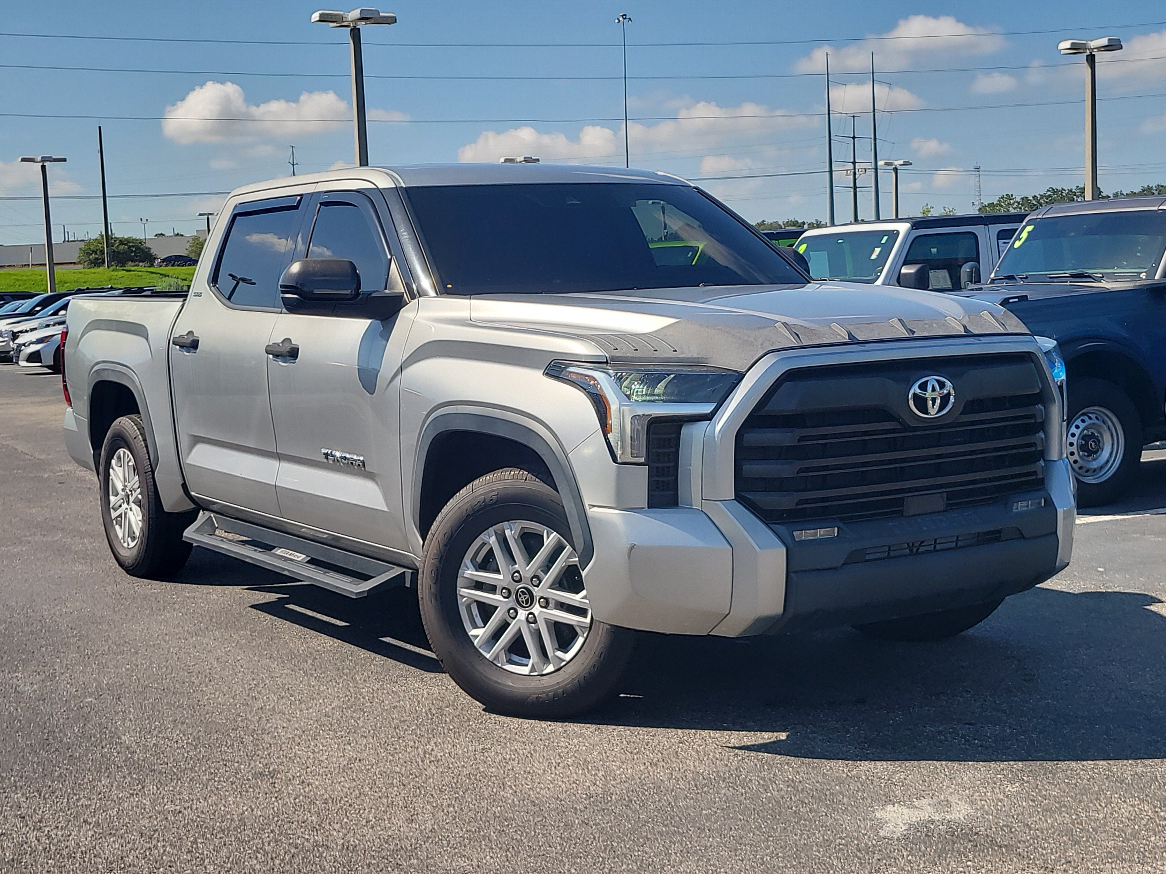 2022 Toyota Tundra 2WD SR5