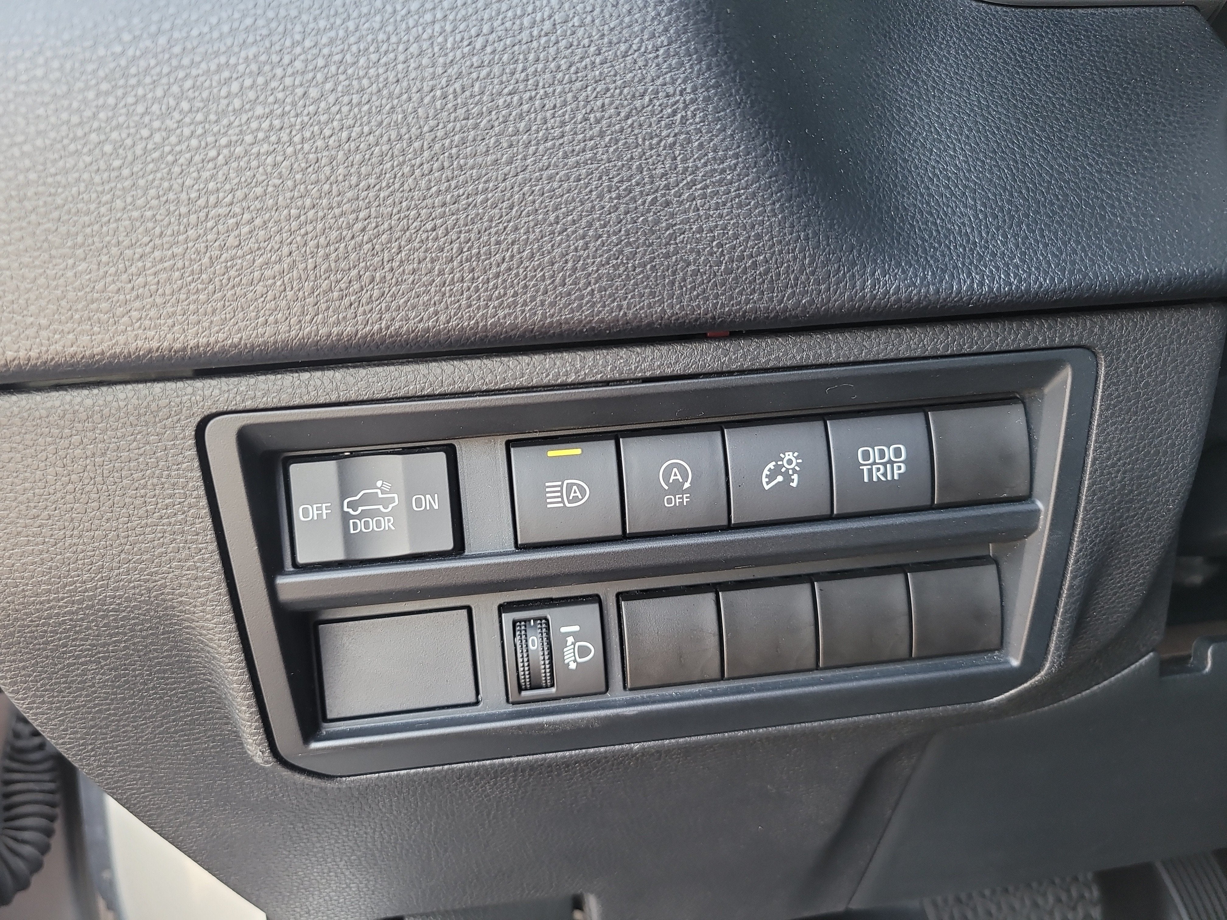 2022 Toyota Tundra 2WD SR5