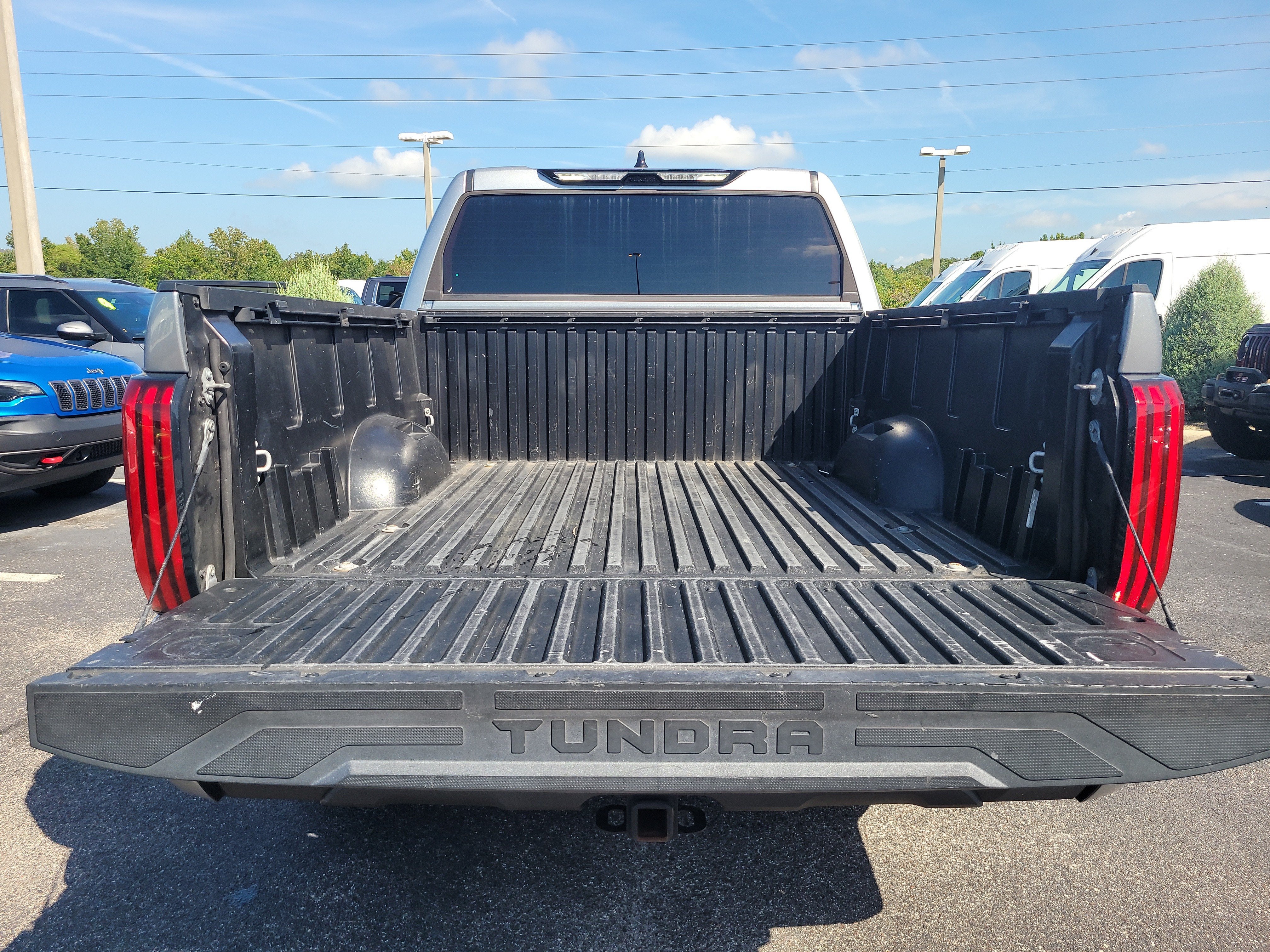 2022 Toyota Tundra 2WD SR5