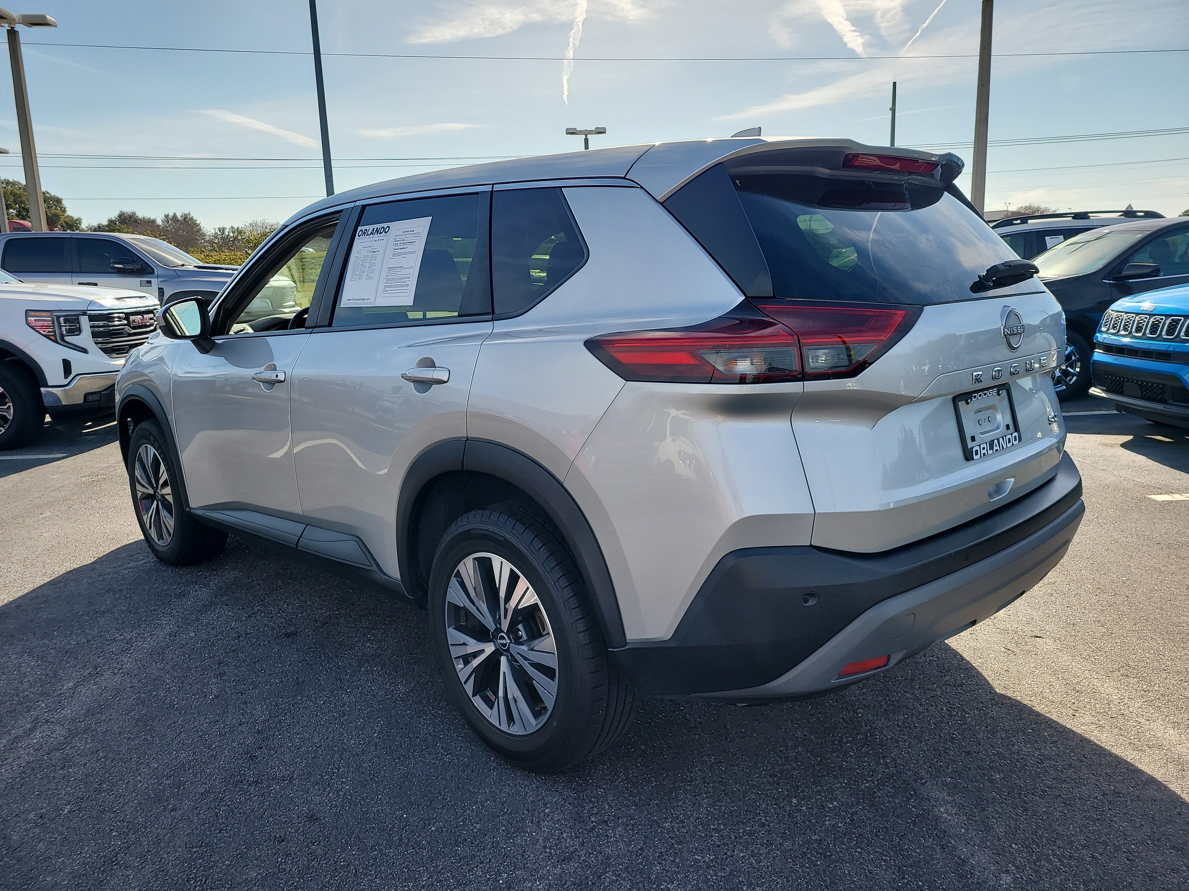 2023 Nissan Rogue SV