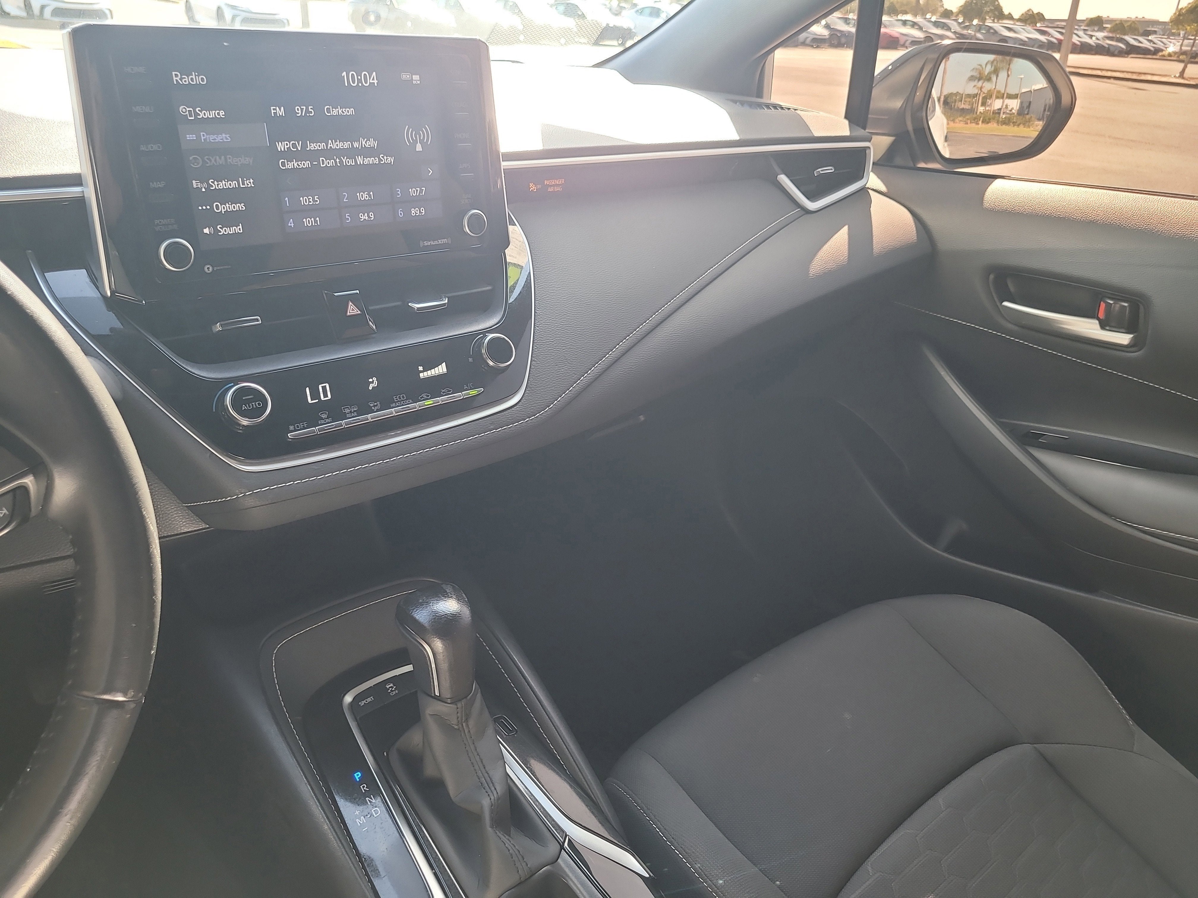 2022 Toyota Corolla Hatchback SE