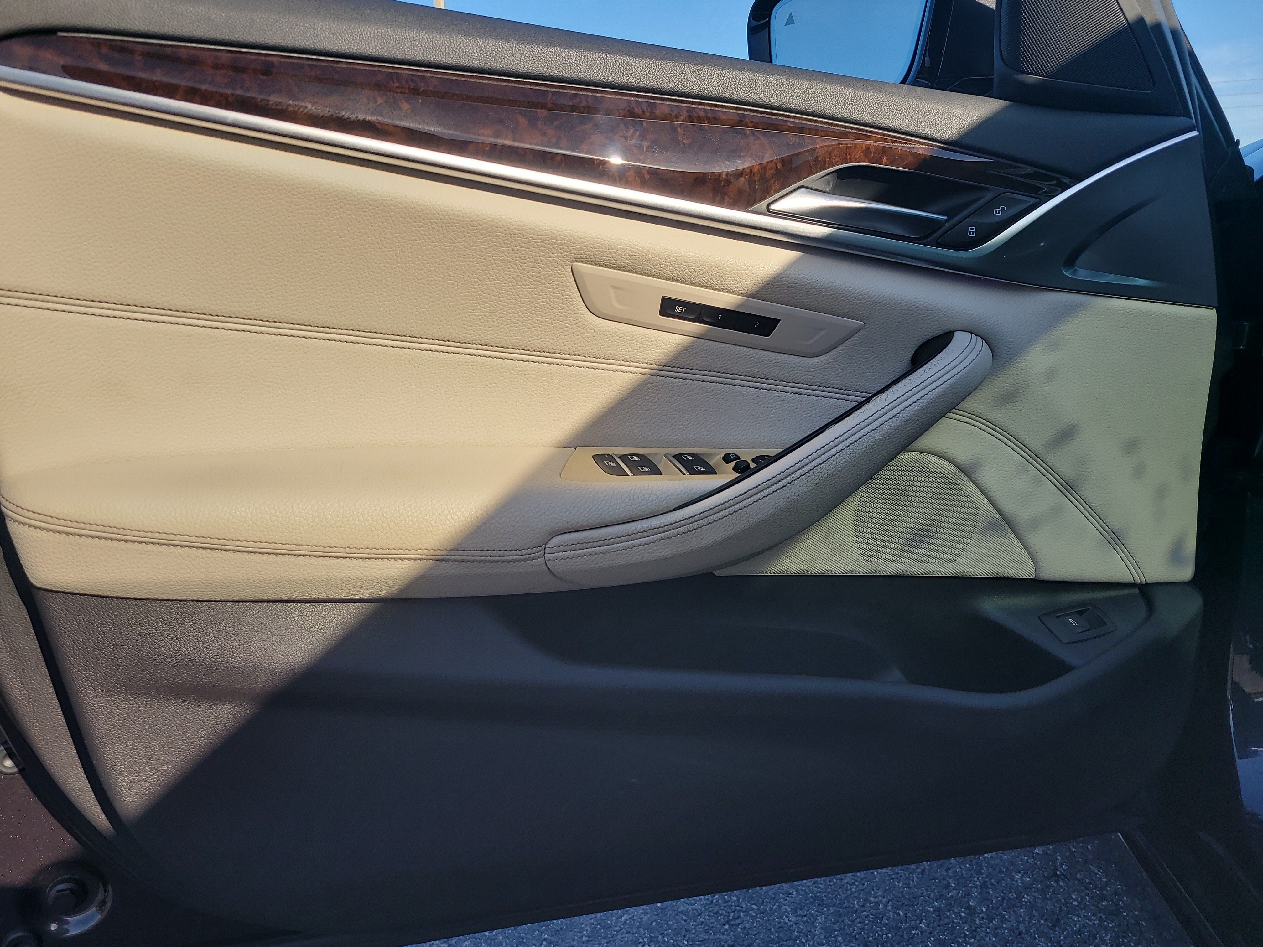 2018 BMW 5 Series 540i