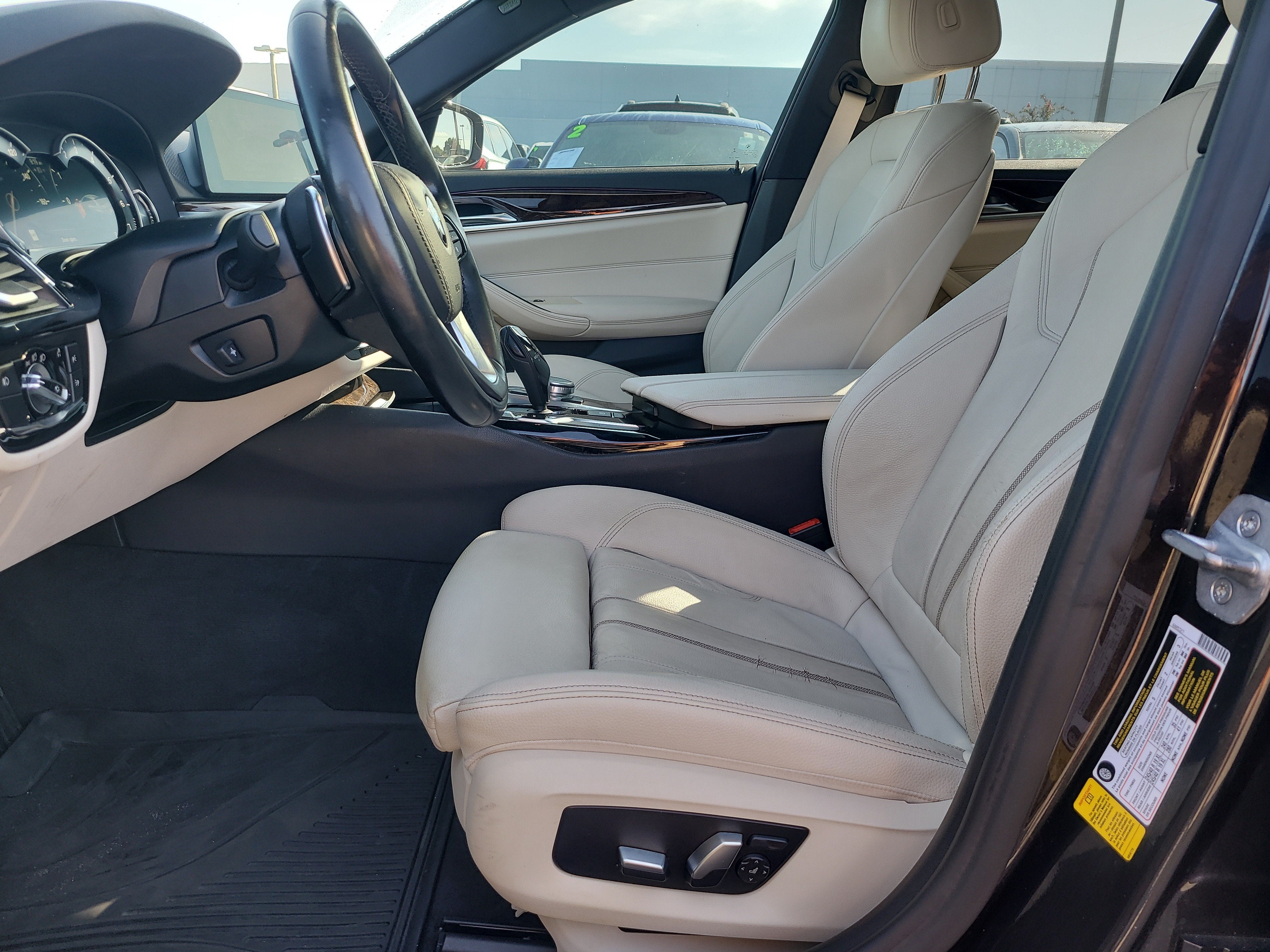 2018 BMW 5 Series 540i