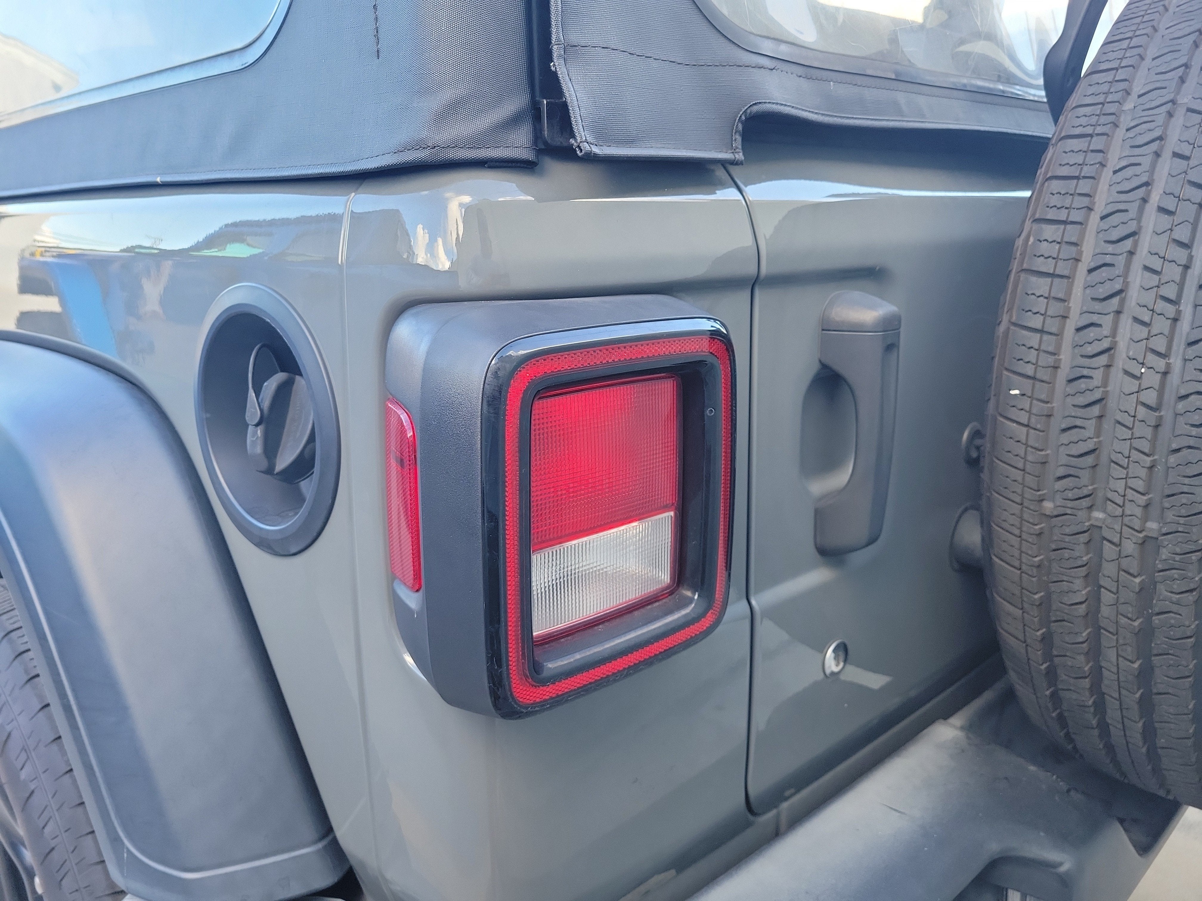 2020 Jeep Wrangler Sport